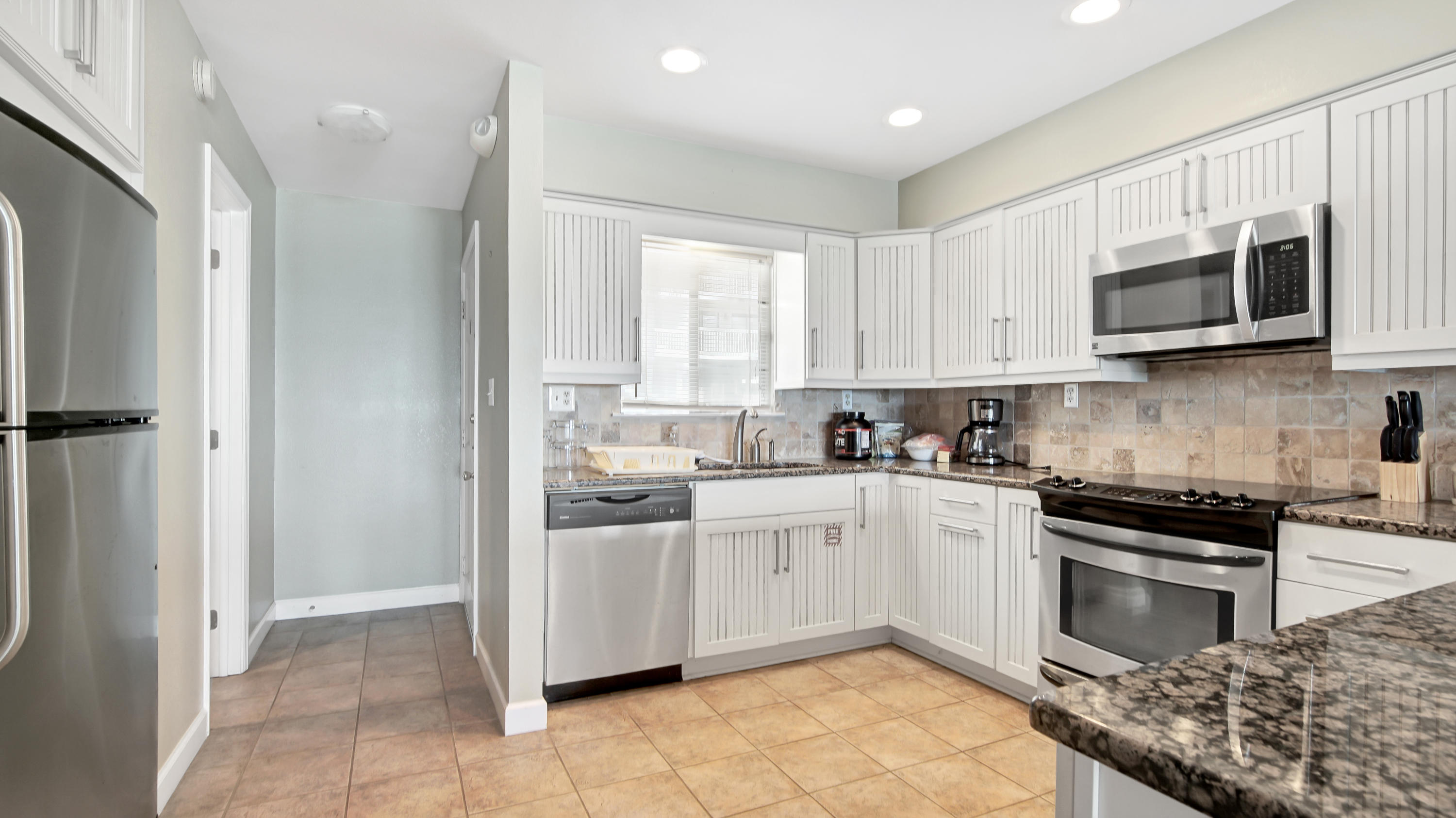 SILVER SANDS T/H - Residential