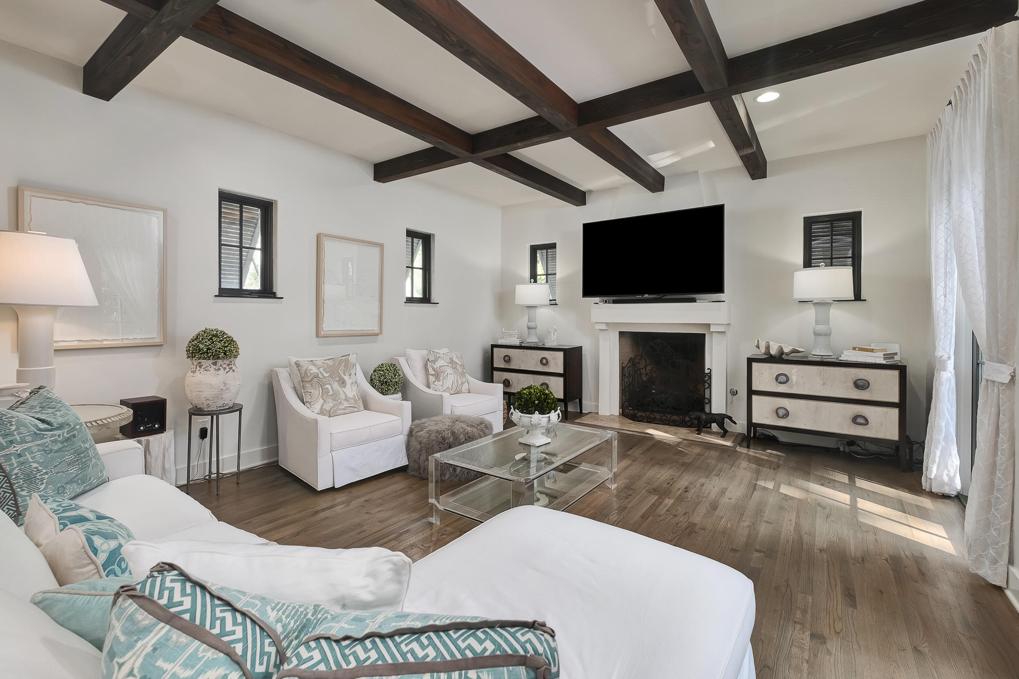 BURNT PINE - Residential