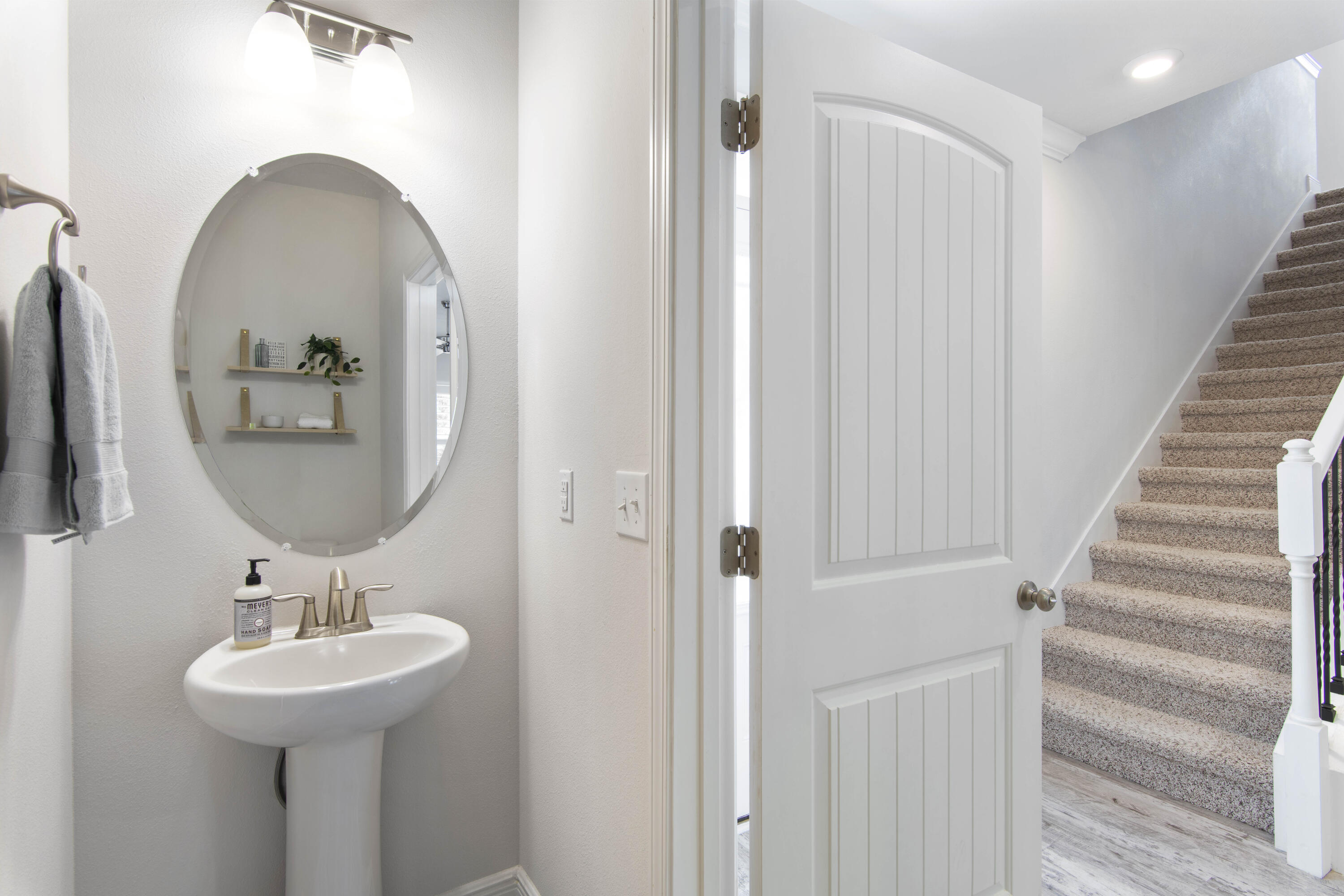 STONEGATE - Residential