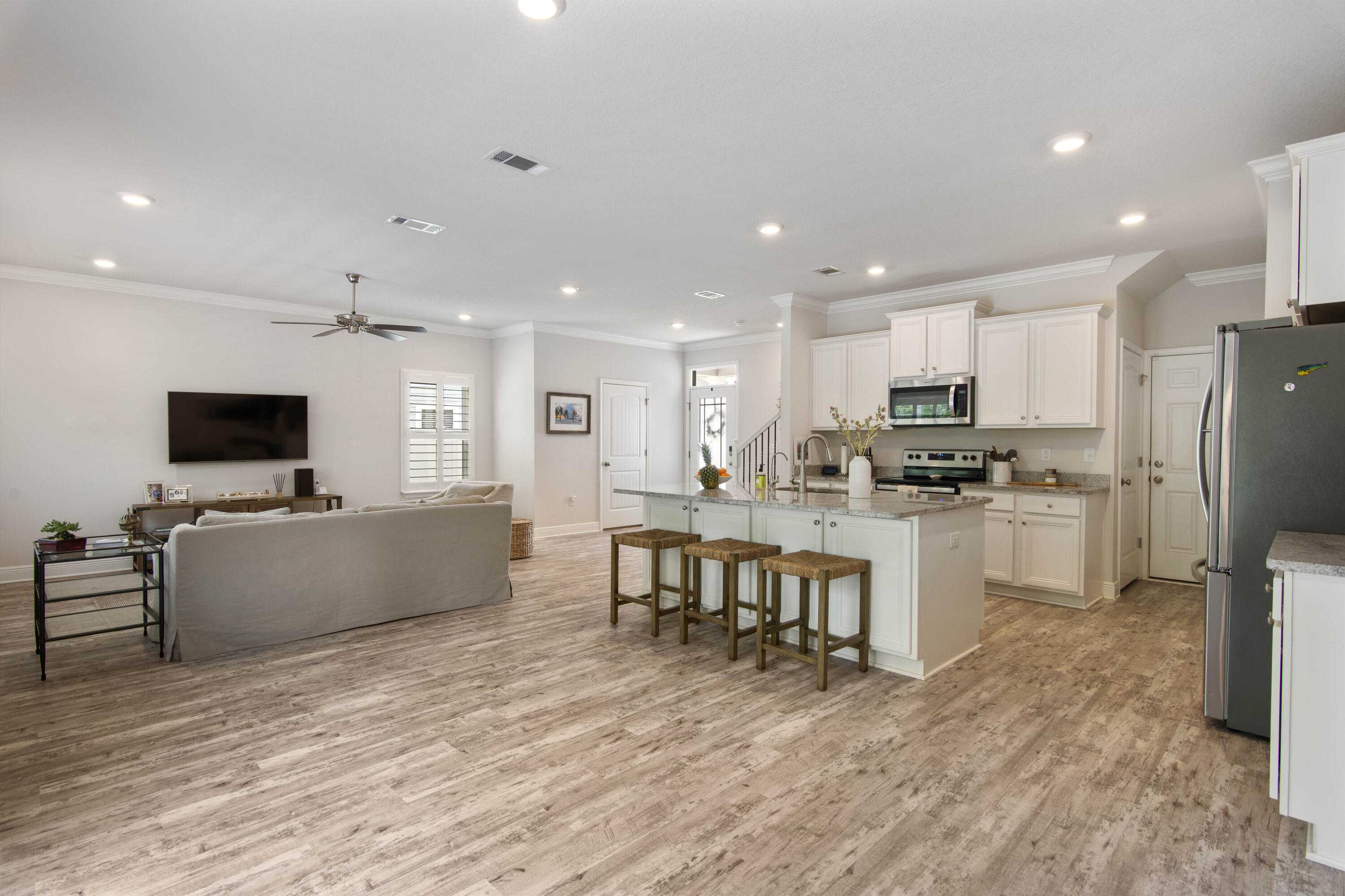 STONEGATE - Residential