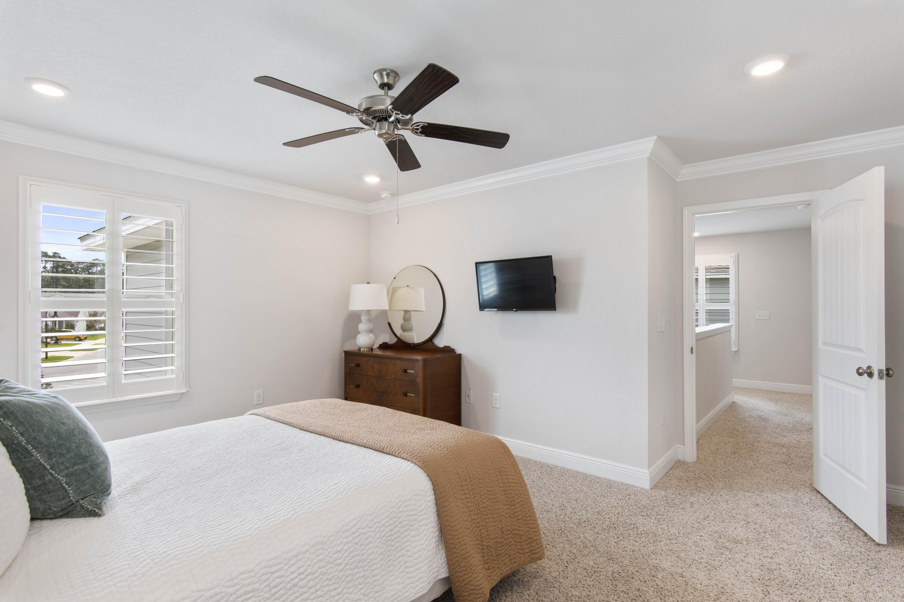 STONEGATE - Residential