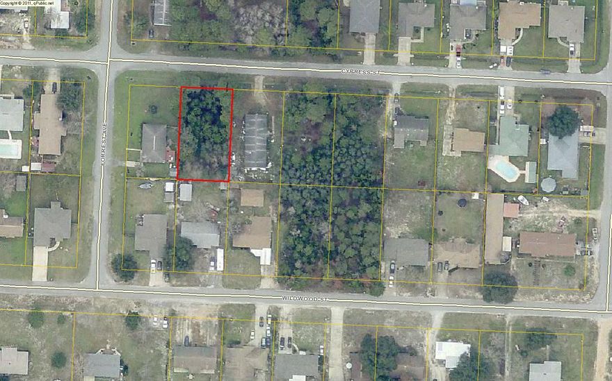 Nice wooded lot in Wynnhaven Beach Estates near Hurlburt Field.