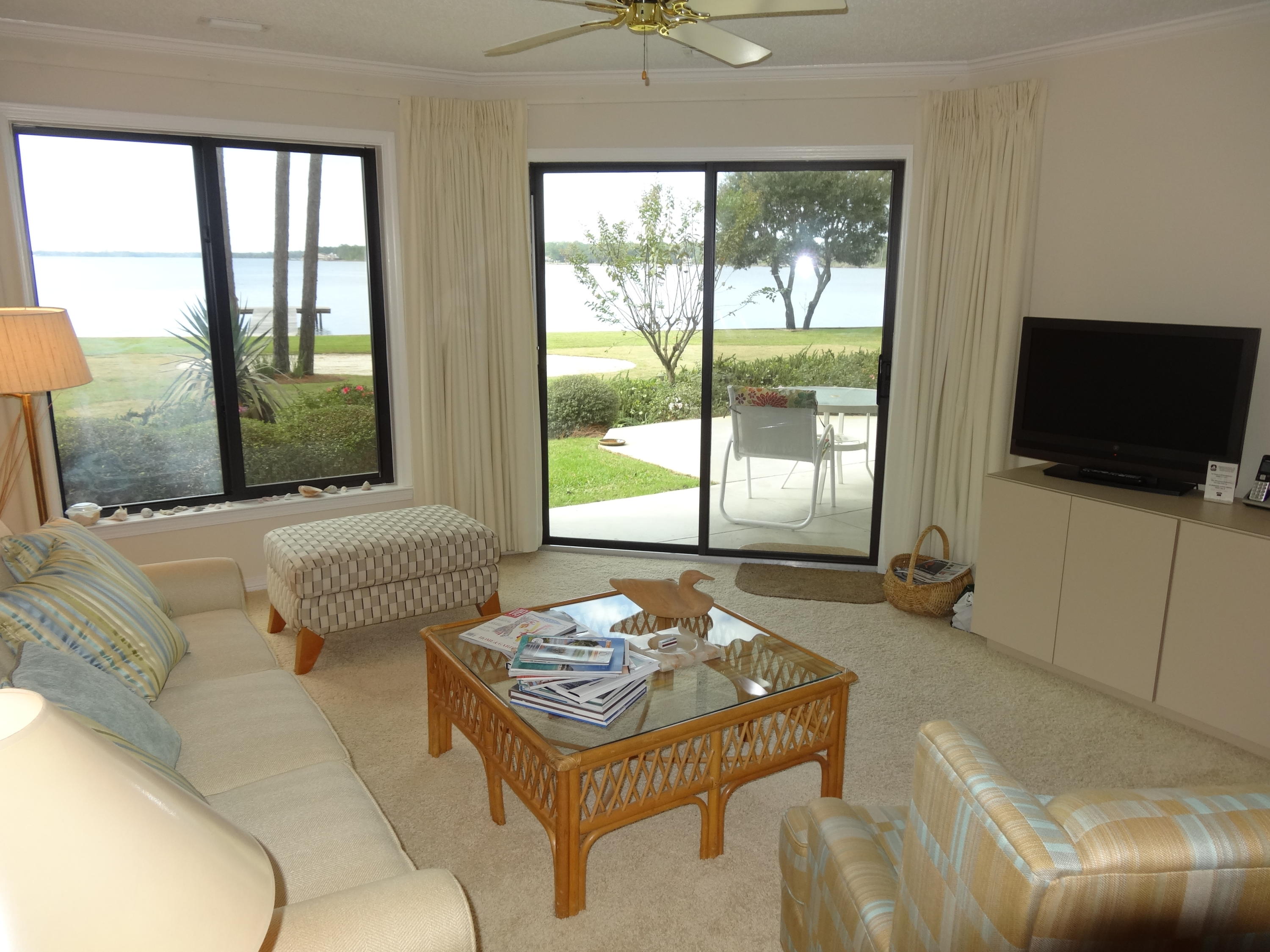 BAY VILLAS CONDOS - Residential