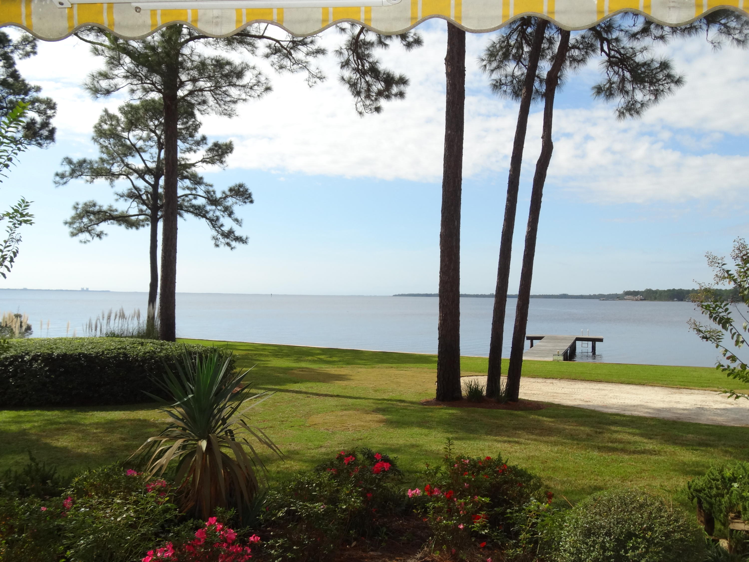 One of the finest Bay Villa Condos available .. this condo has had new windows, doors, paint, carpet, HVAC, Hot Water Heater, etc. In excellent .. never been on the rental program, the owners visited 2-3 months a year. The 2nd Bedroom/ Den can easily be made into a true 2nd Bedroom, owners have left it as a den.