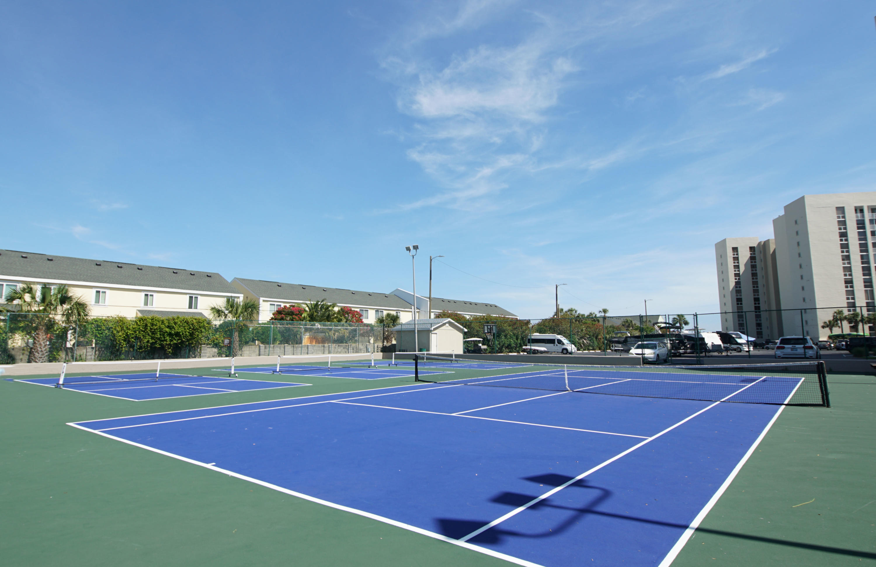 SHORELINE TOWERS 2 - Residential