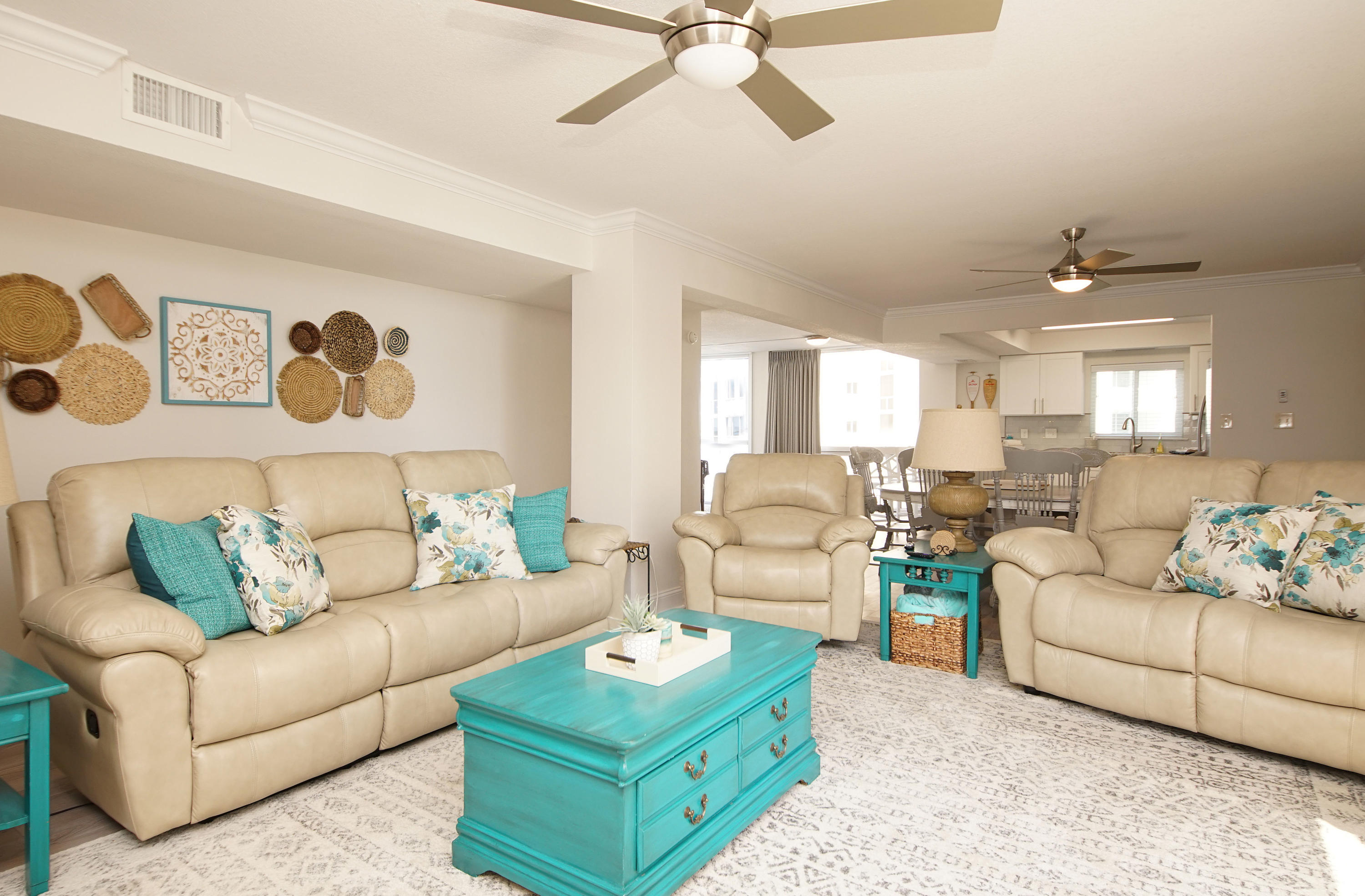 SHORELINE TOWERS 2 - Residential