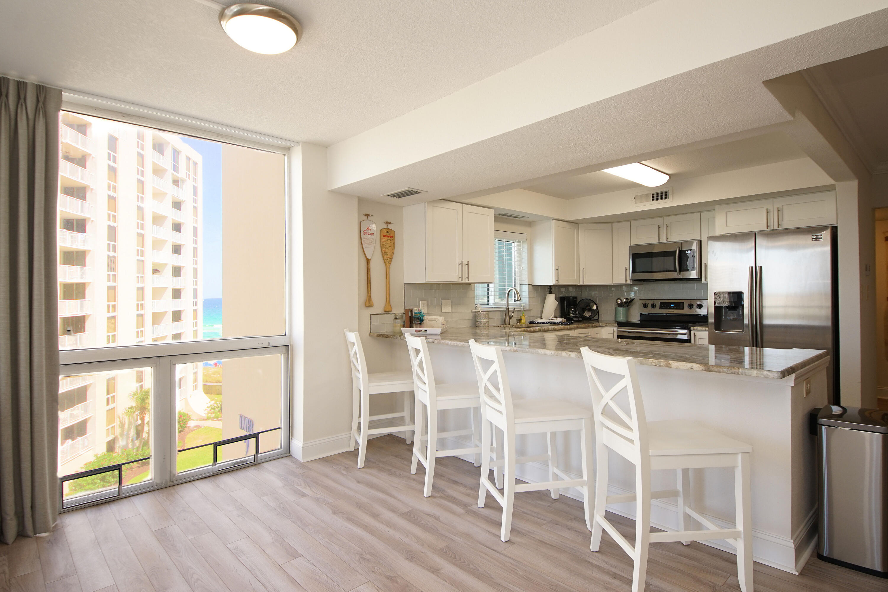 SHORELINE TOWERS 2 - Residential