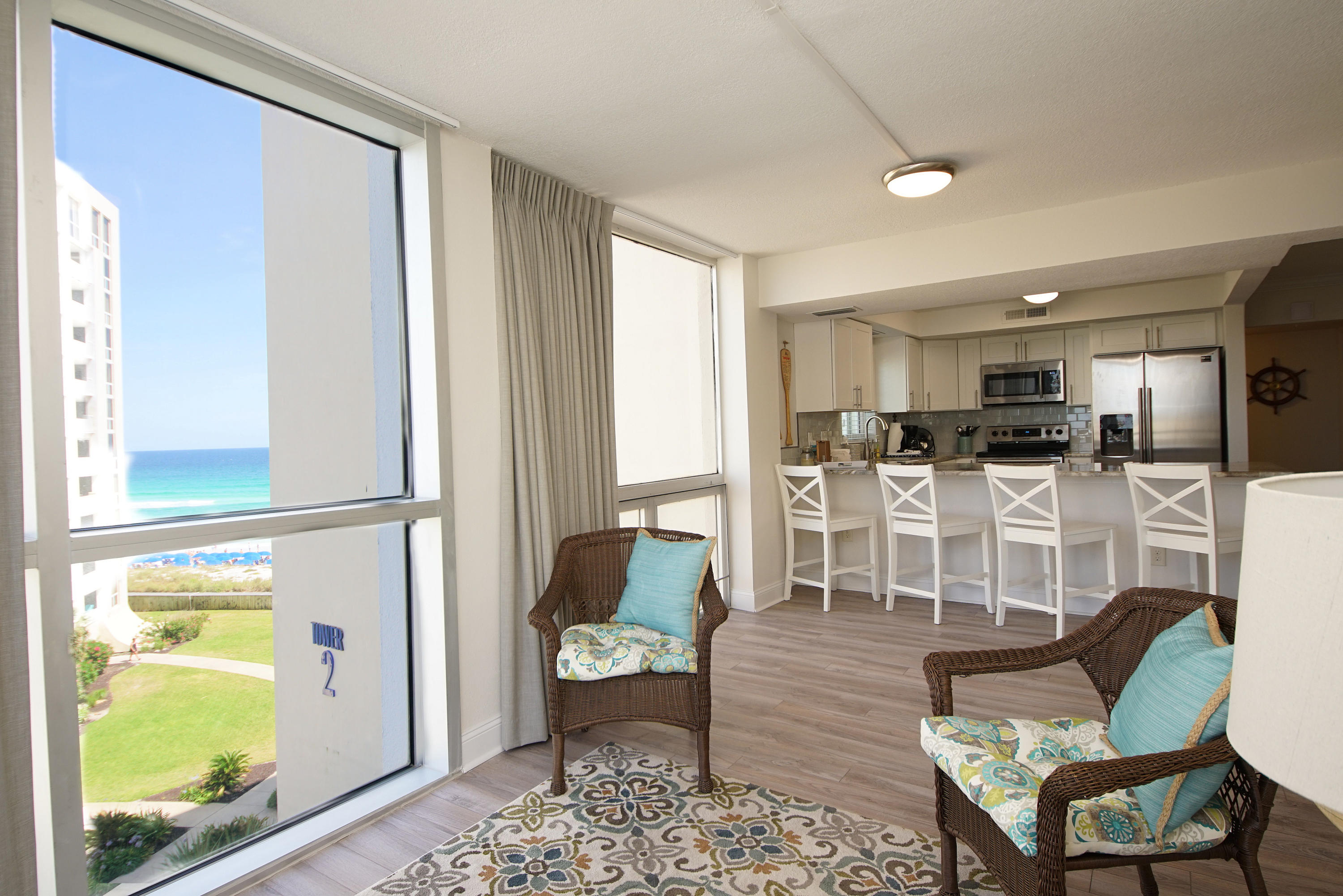 SHORELINE TOWERS 2 - Residential