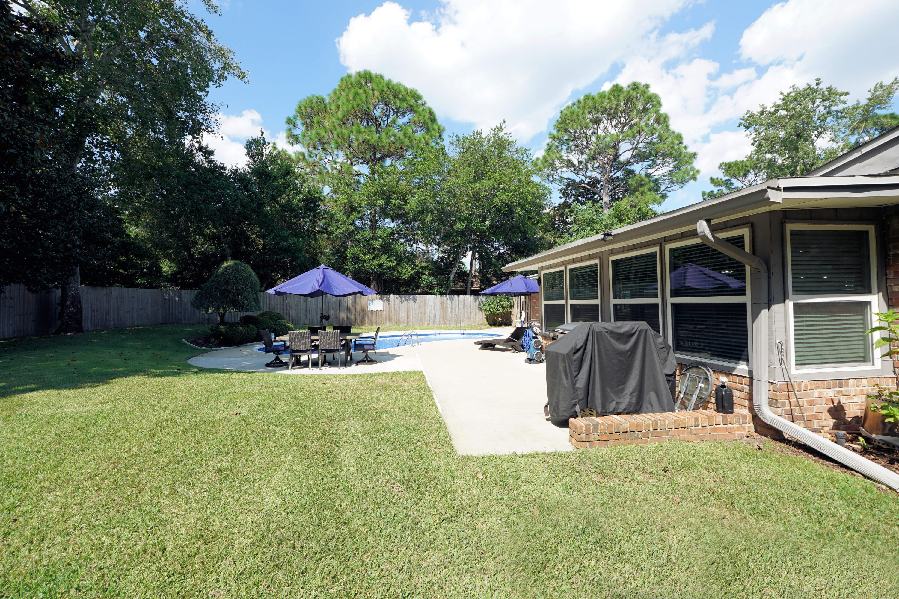 BAYOU POQUITO - Residential