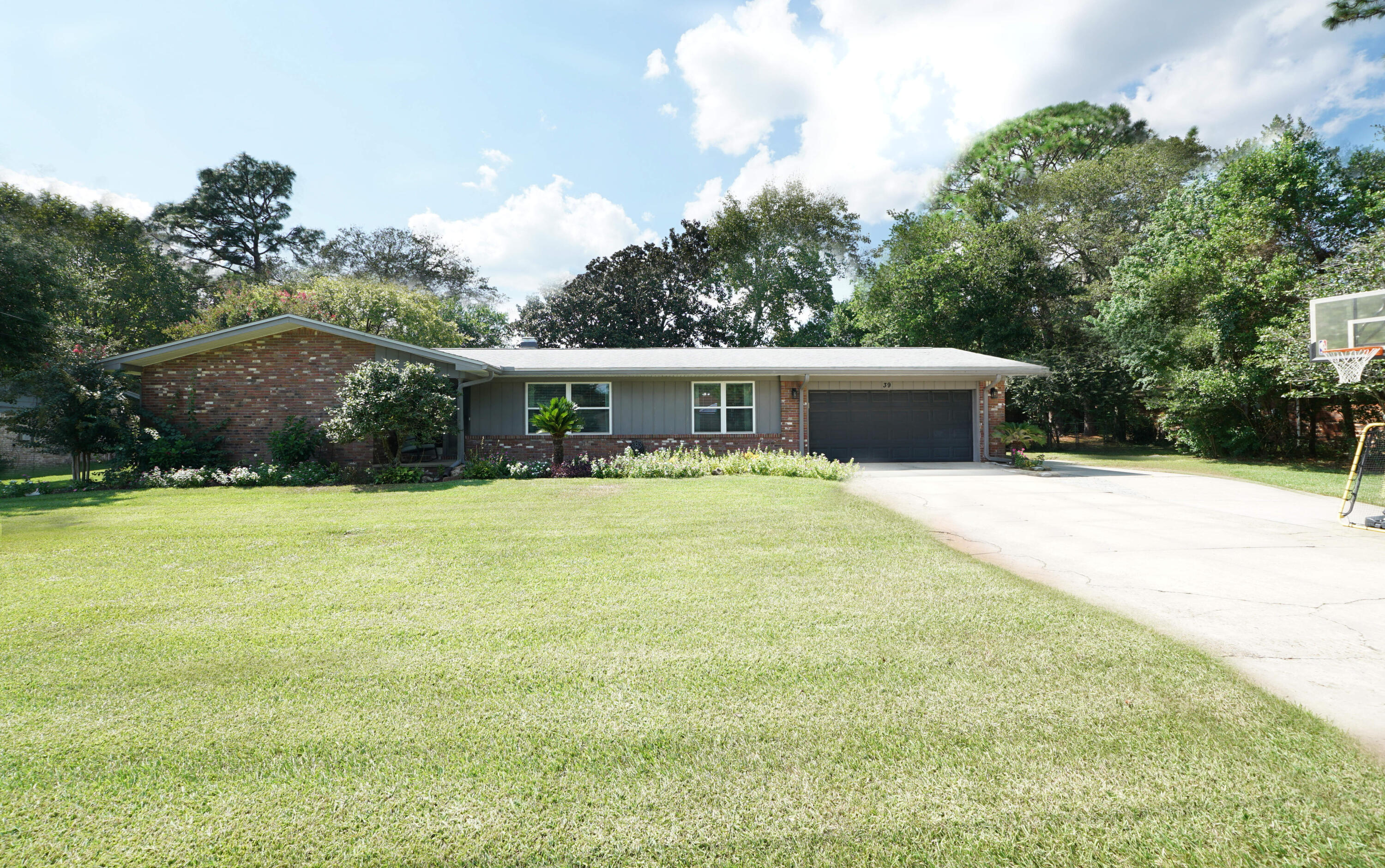 BAYOU POQUITO - Residential