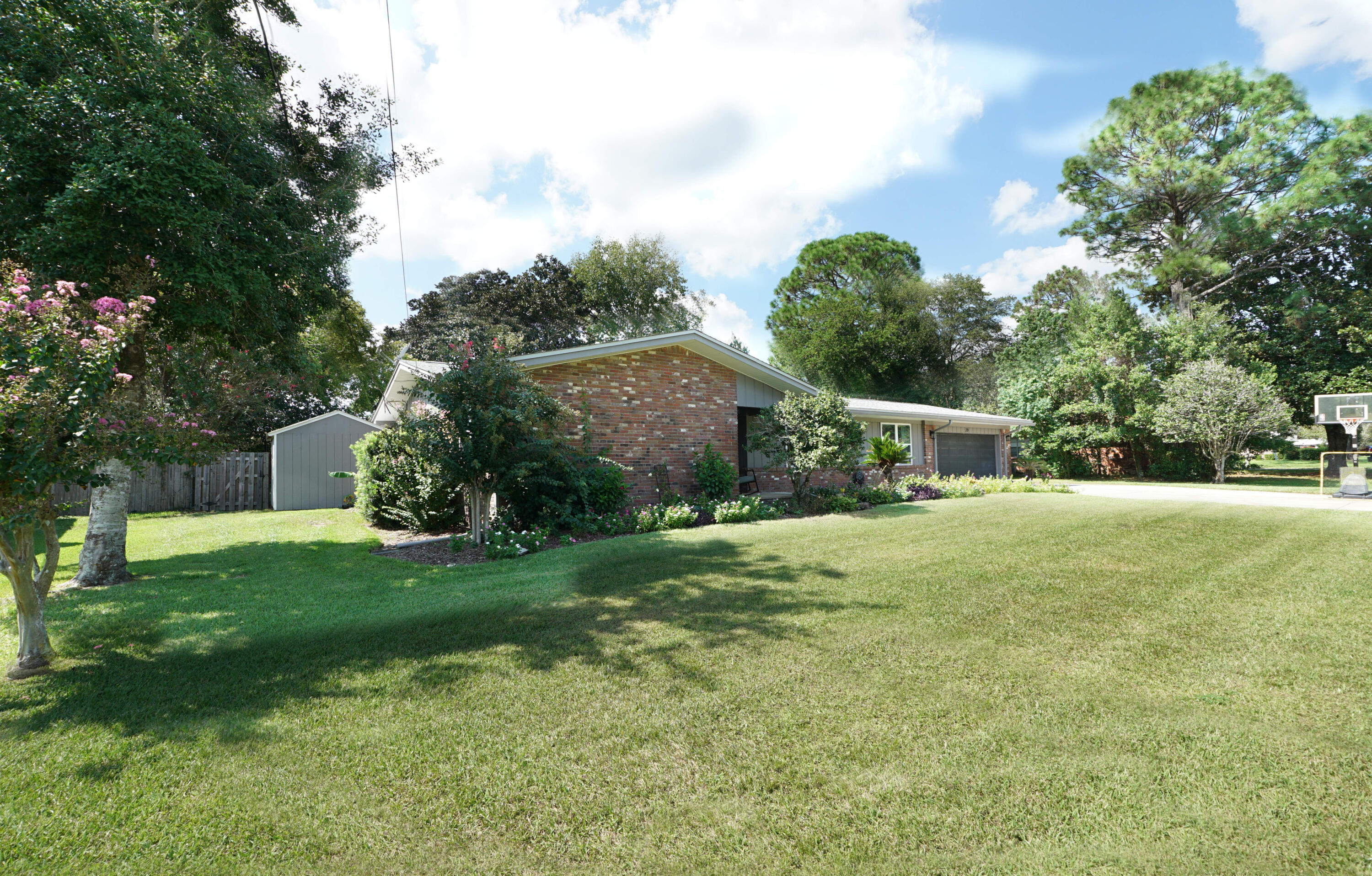 BAYOU POQUITO - Residential