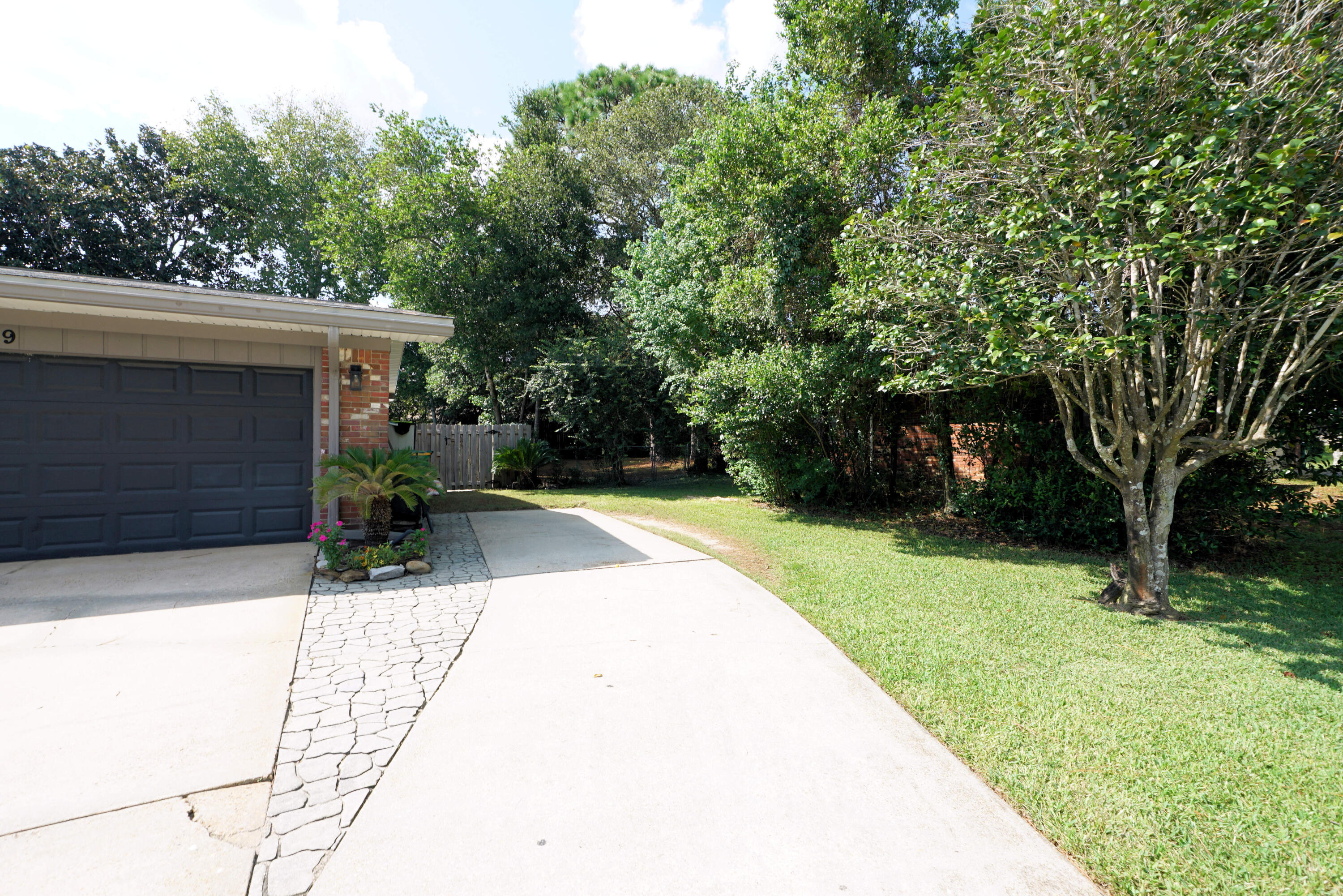 BAYOU POQUITO - Residential