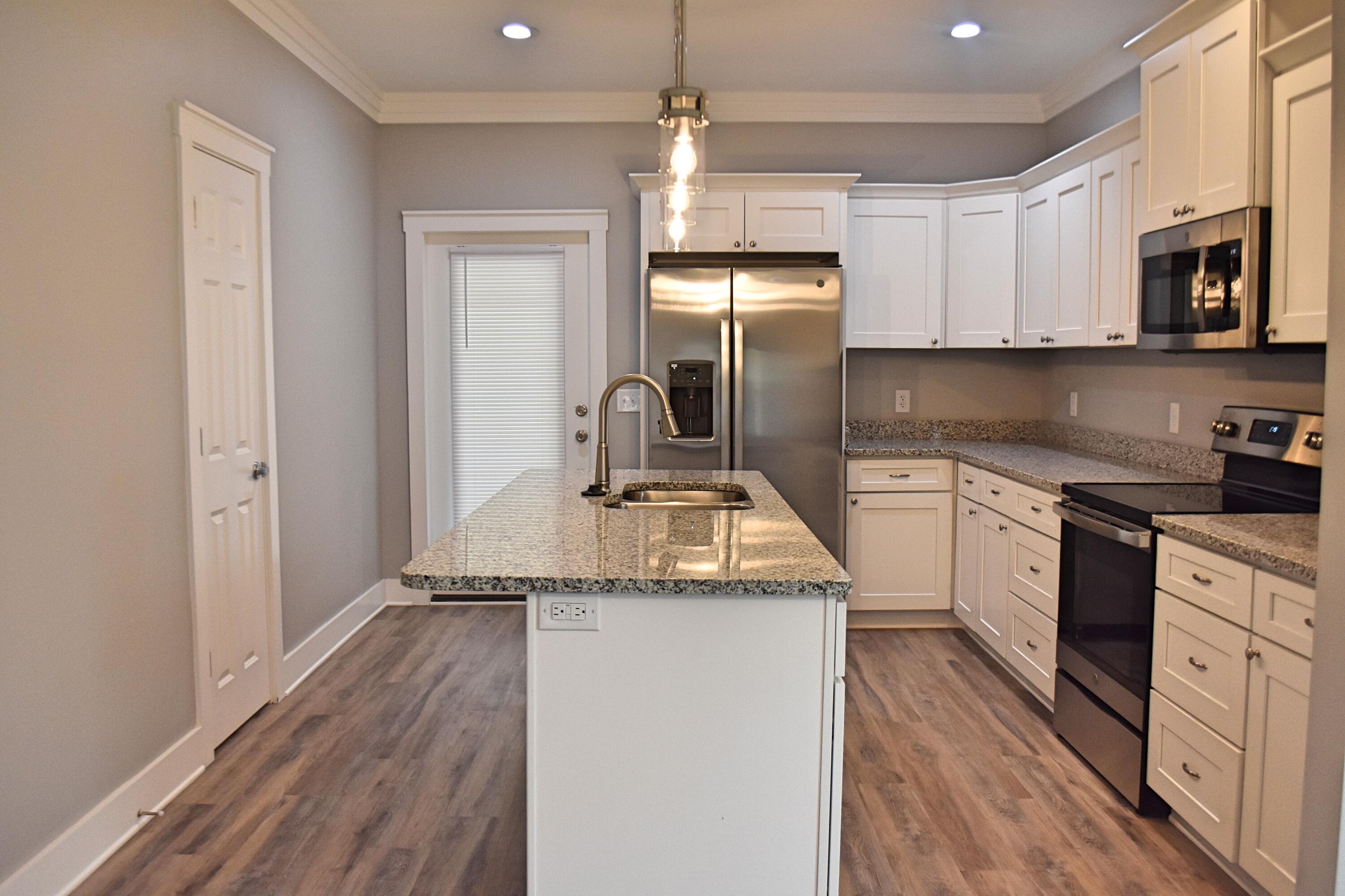 OAKFIELD ESTATES - Residential Lease