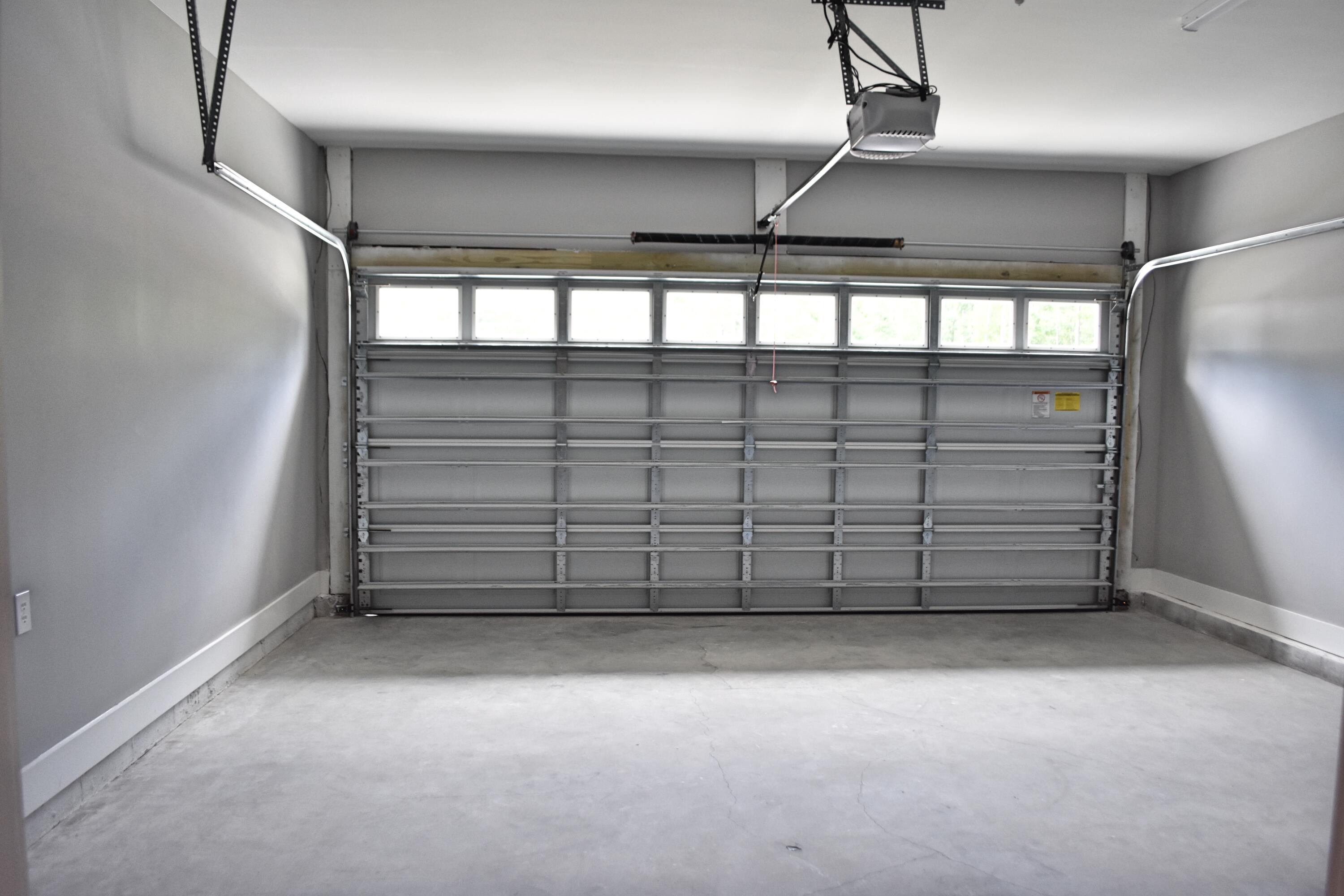 OAKFIELD ESTATES - Residential Lease