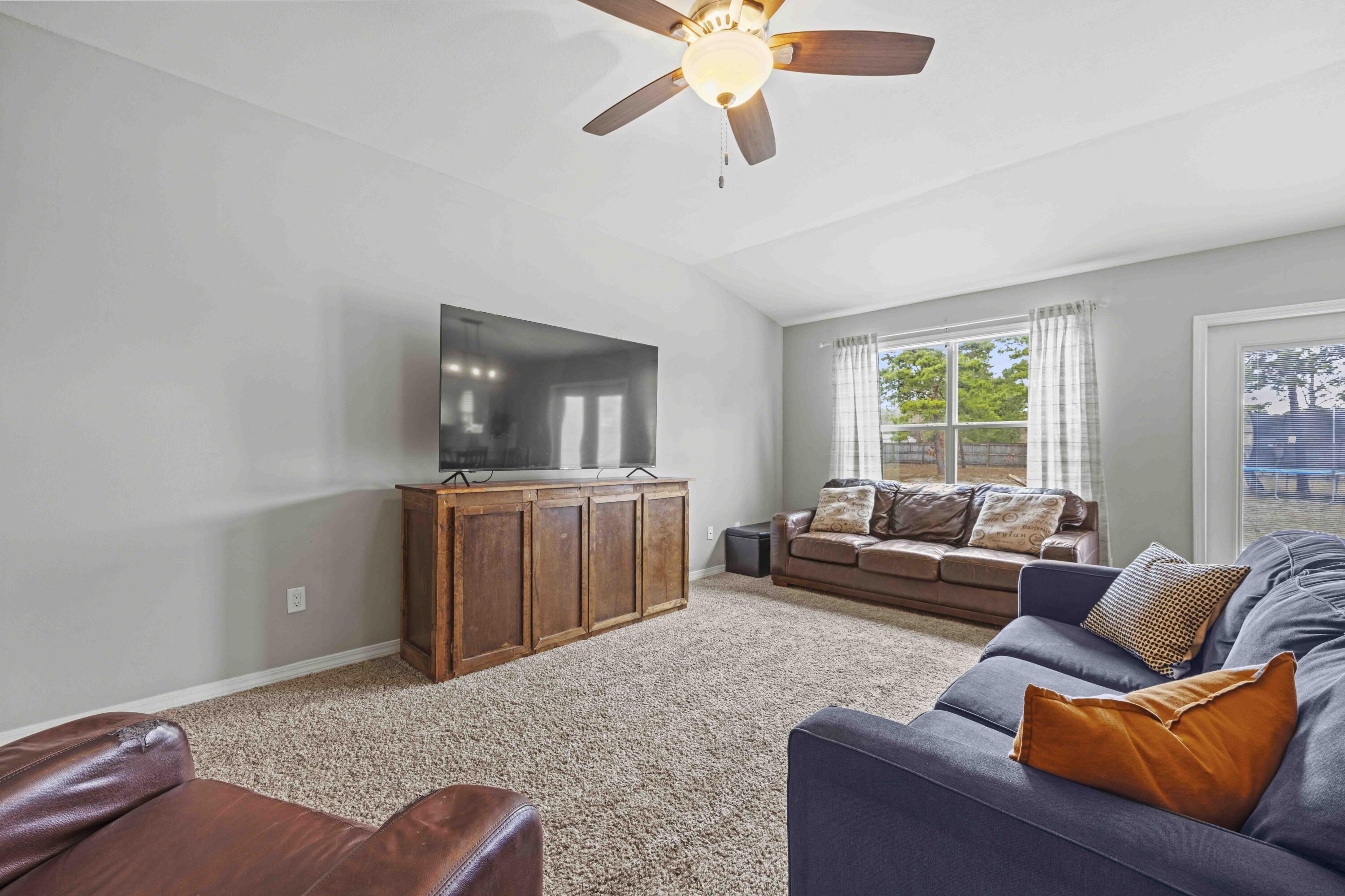 Navarre 1st Add - Residential