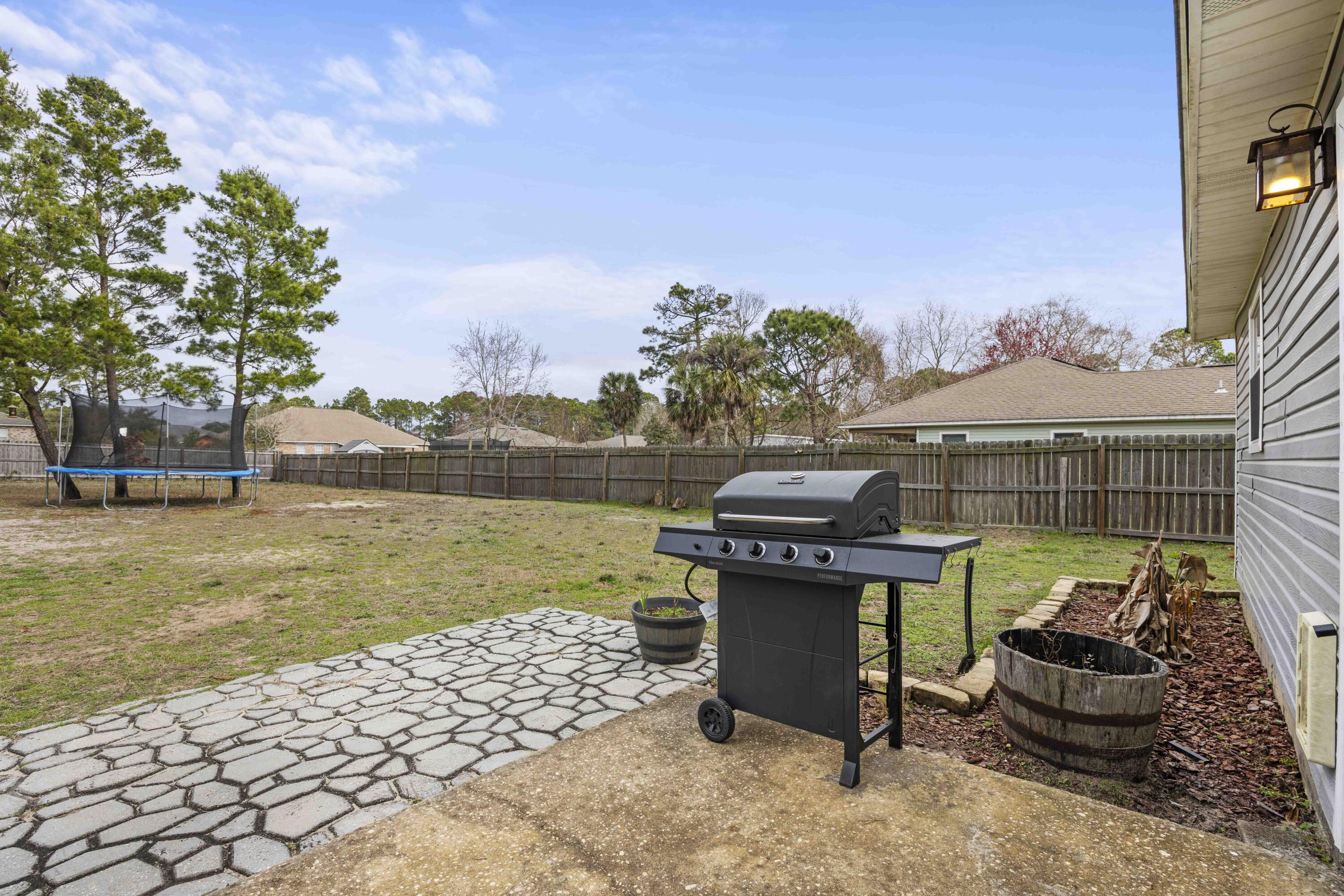 Navarre 1st Add - Residential