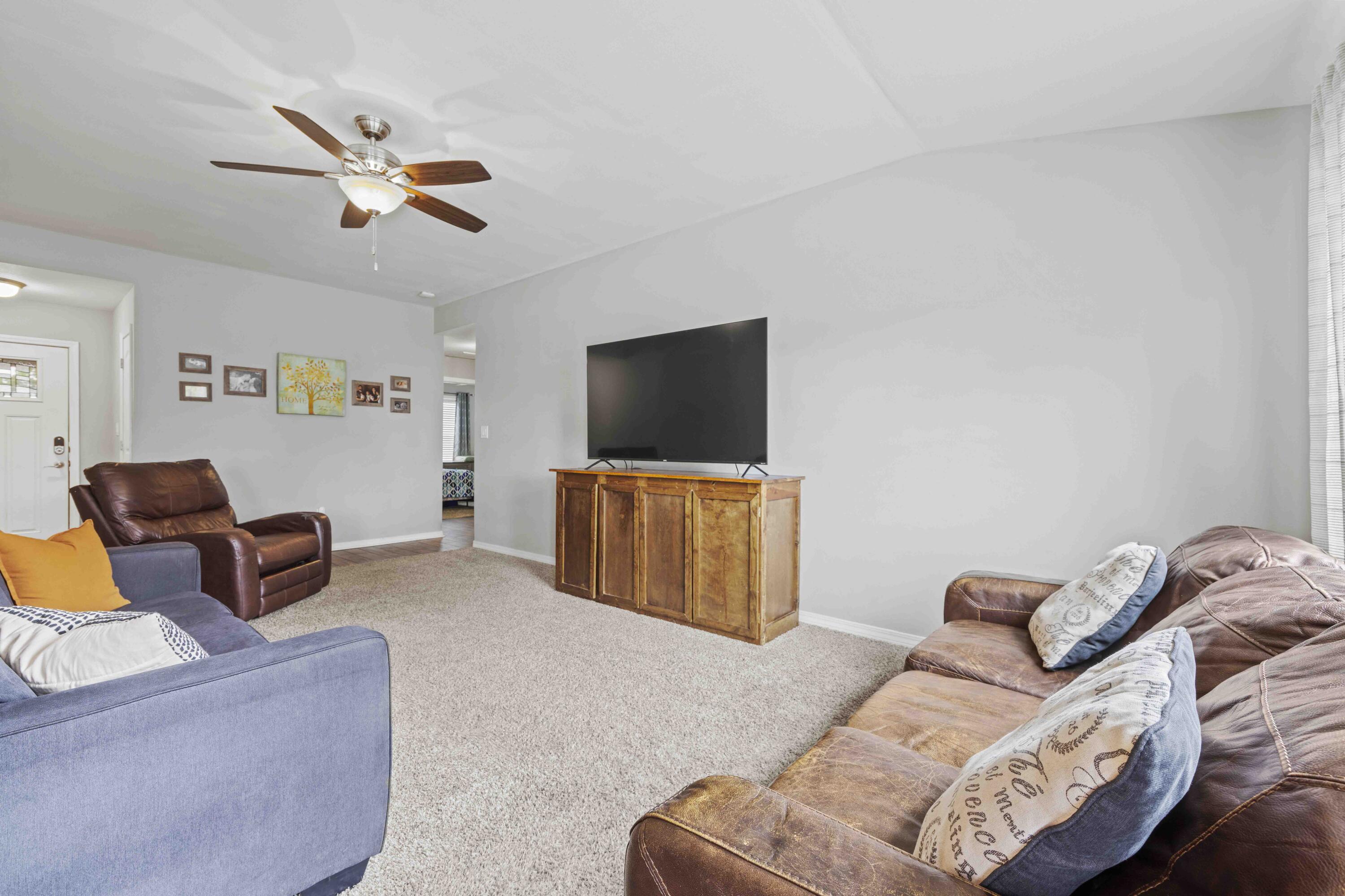 Navarre 1st Add - Residential