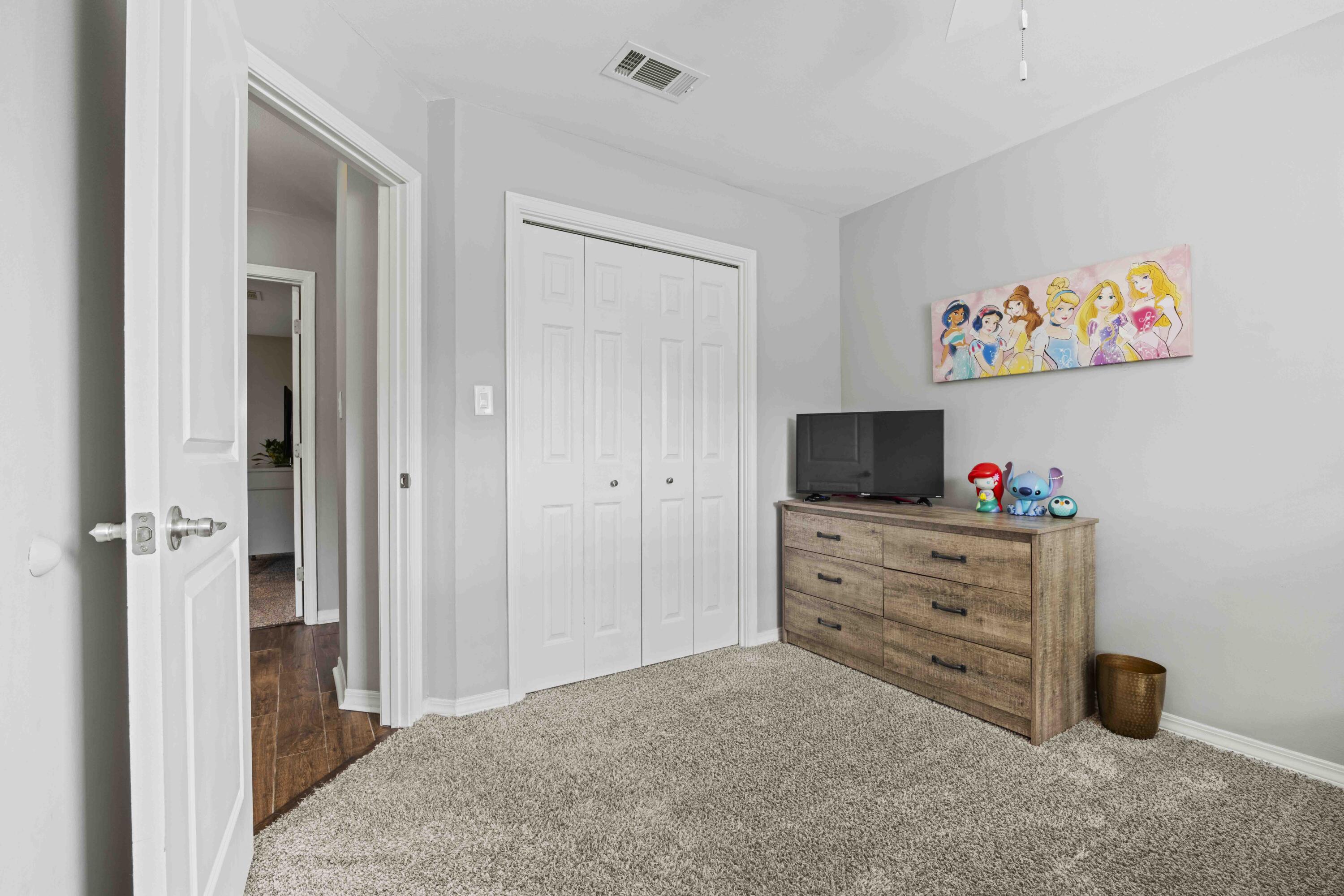 Navarre 1st Add - Residential