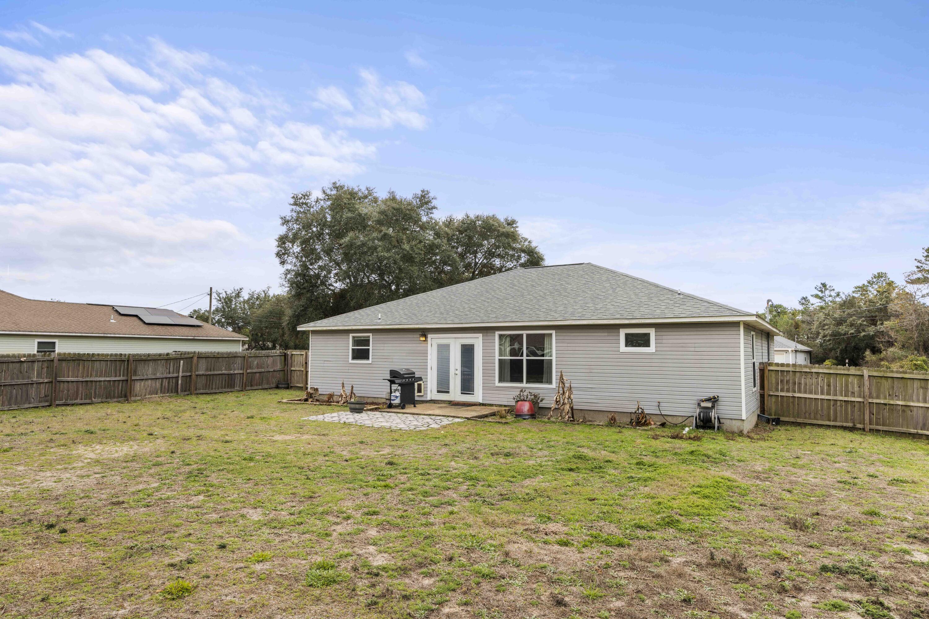 Navarre 1st Add - Residential