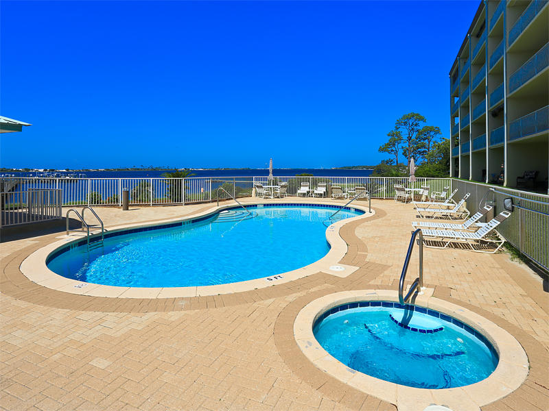 INTERCOASTAL POINTE - Residential