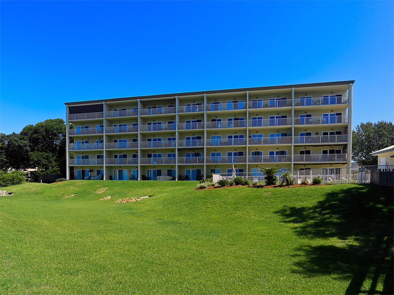 INTERCOASTAL POINTE - Residential