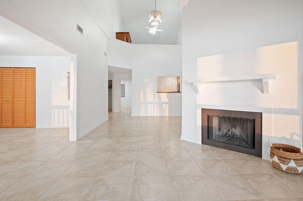 BAY VILLAS CONDOS - Residential