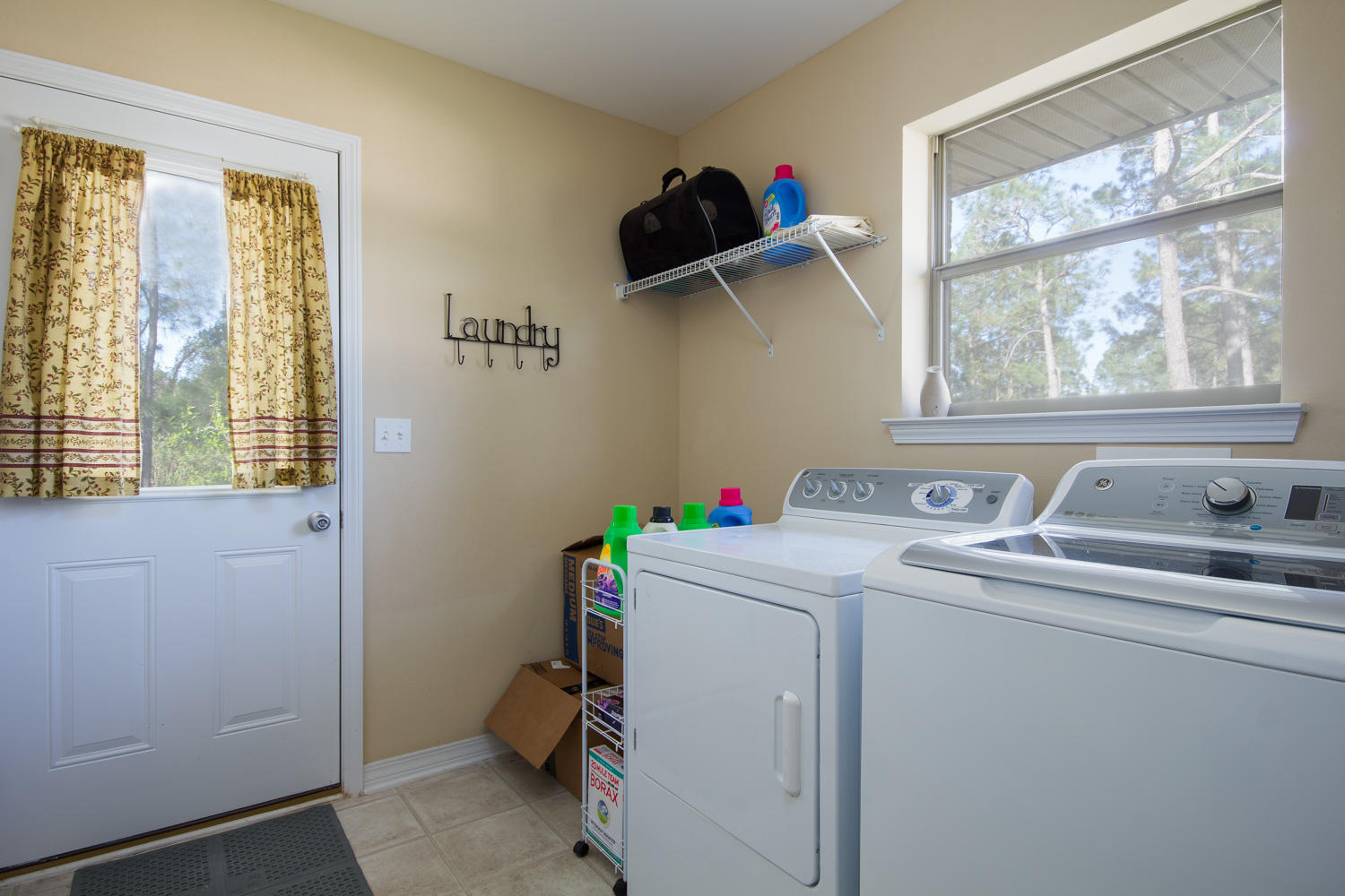 HOLLEY BY THE SEA - Residential