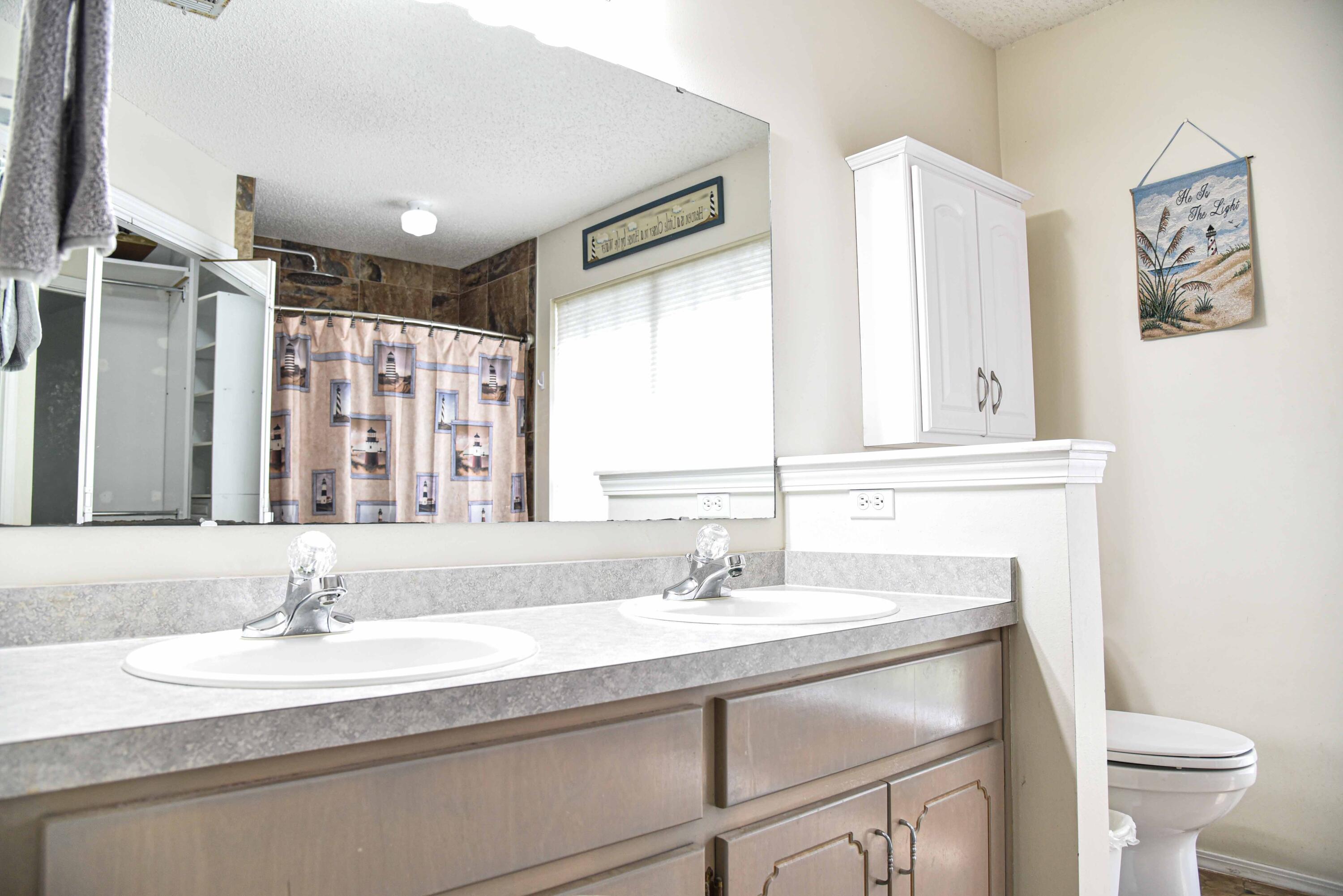 PATRICIAS PLACE - Residential
