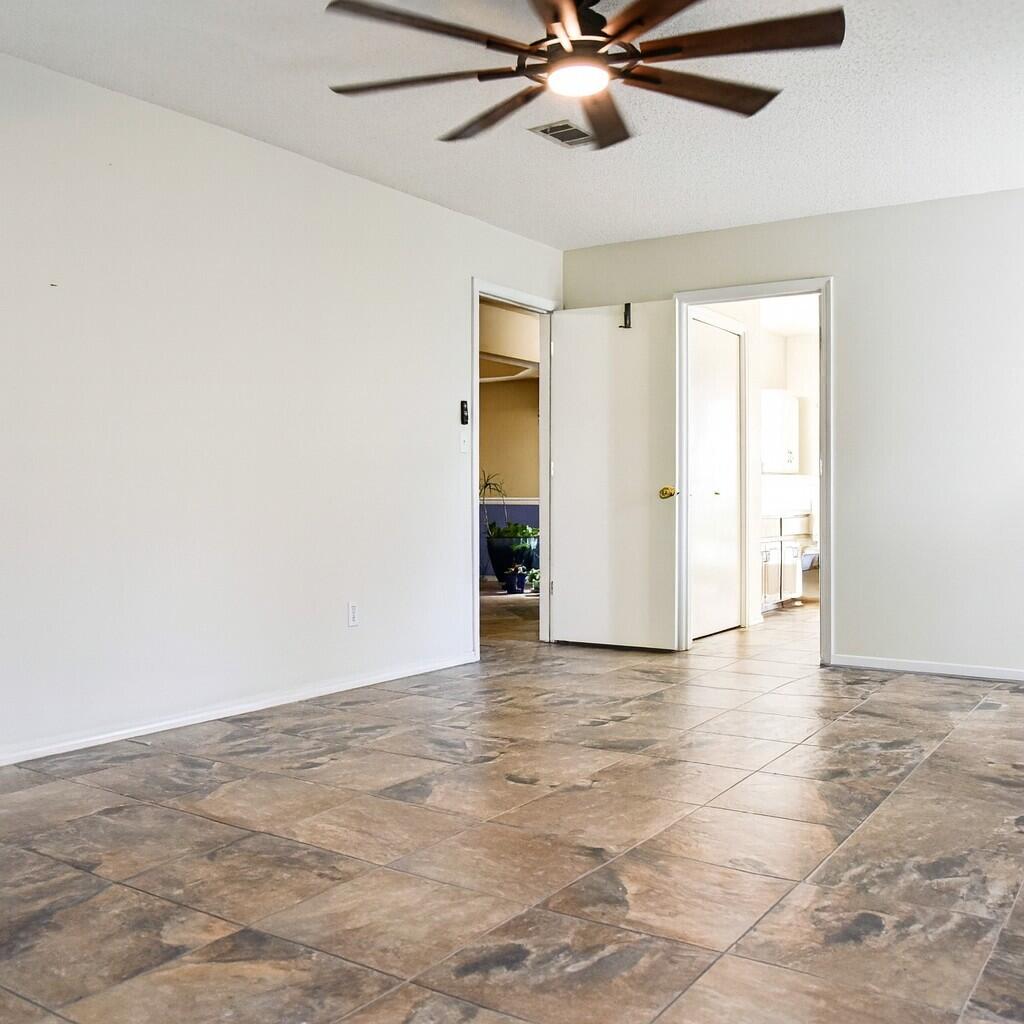 PATRICIAS PLACE - Residential