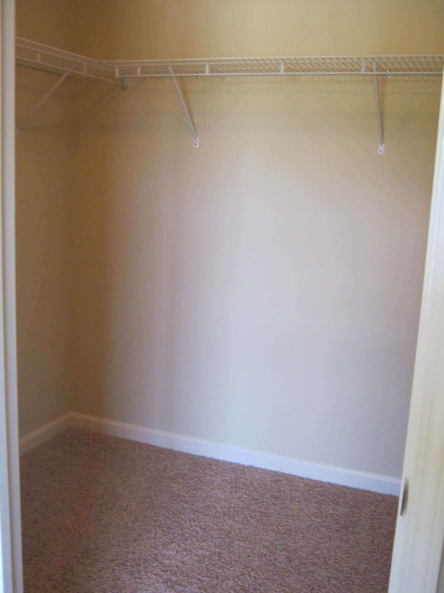 ARBOR LAKE PHASE 1 - Residential Lease