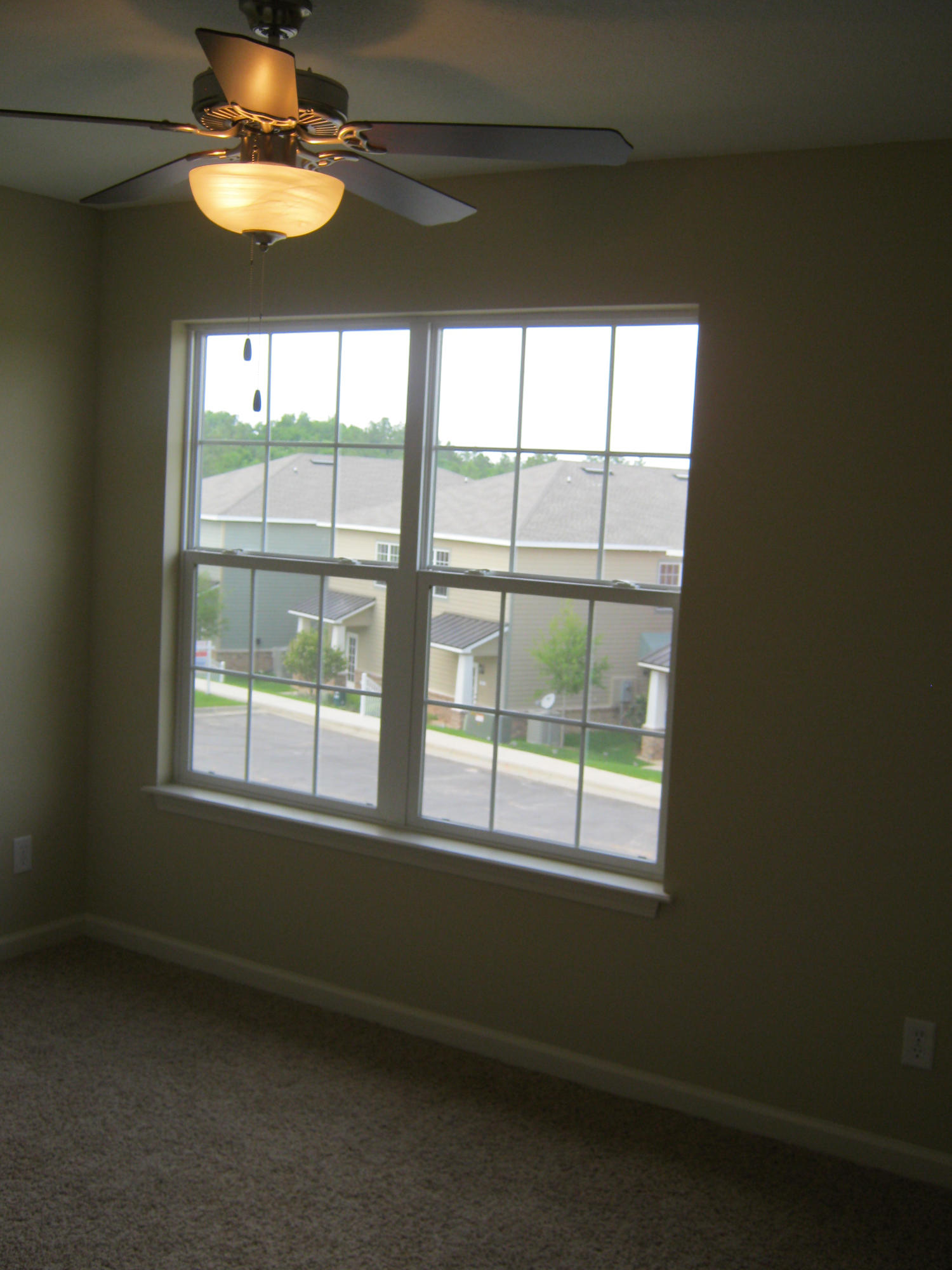 ARBOR LAKE PHASE 1 - Residential Lease