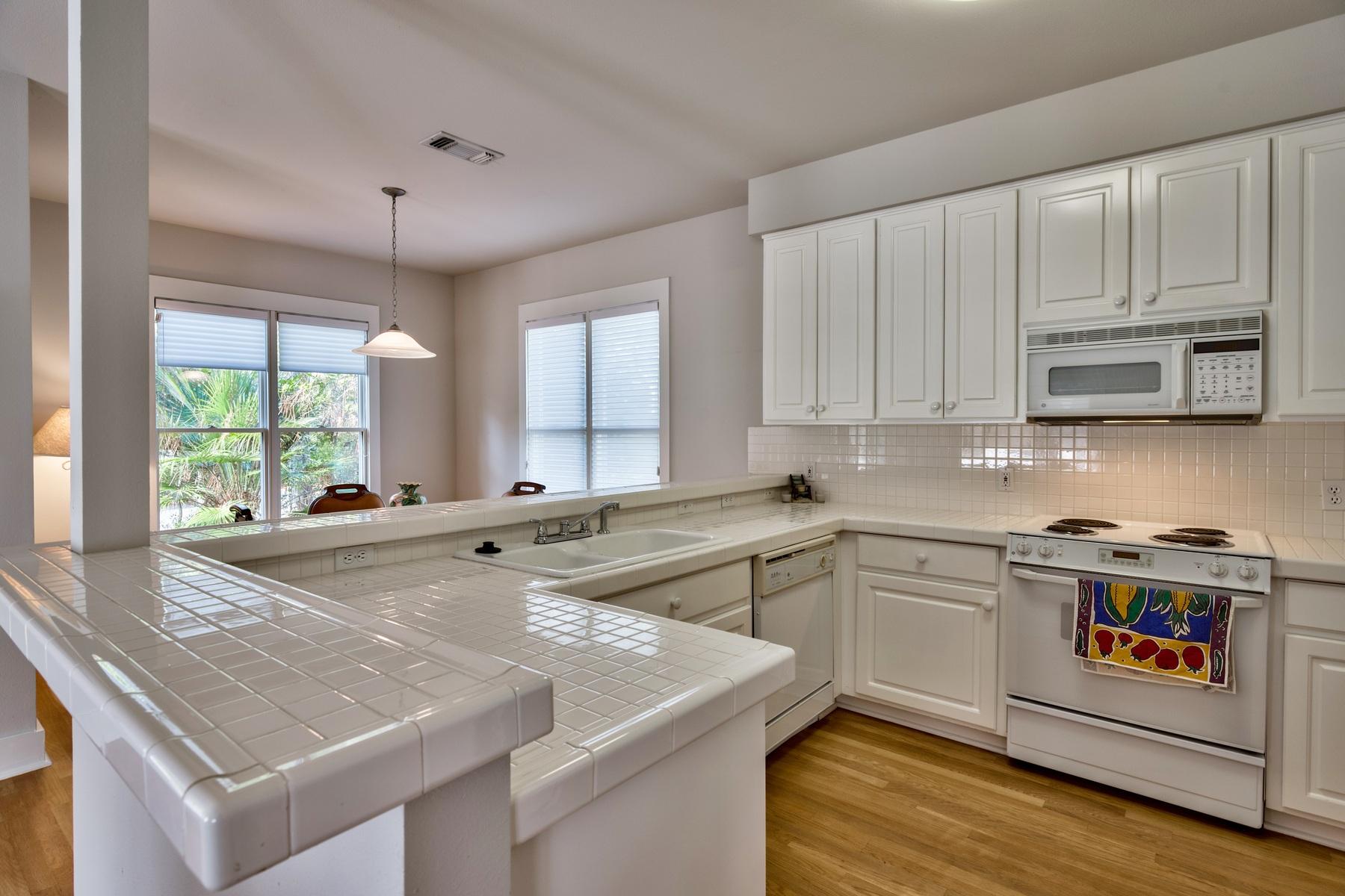 GROVE BY THE SEA - Residential