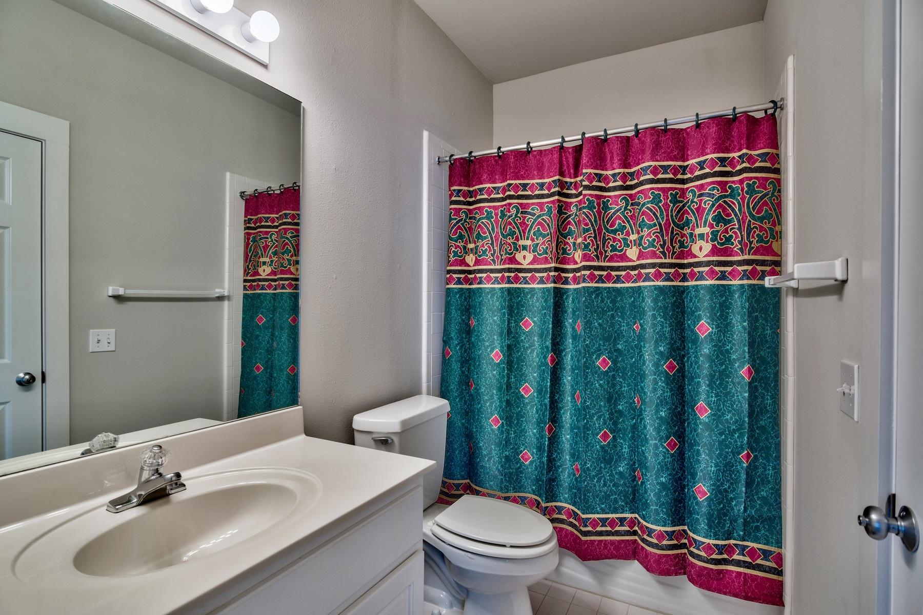 GROVE BY THE SEA - Residential