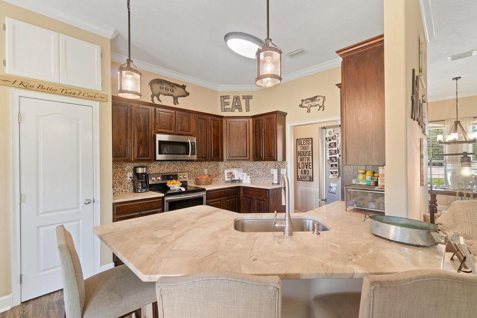 East Bay Blvd - Residential