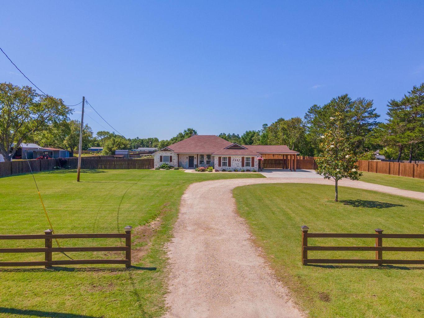 East Bay Blvd - Residential