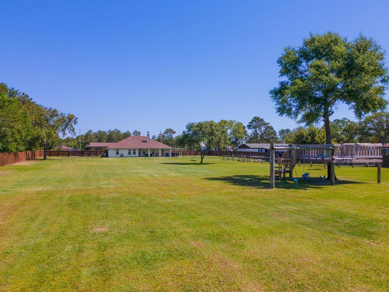 East Bay Blvd - Residential