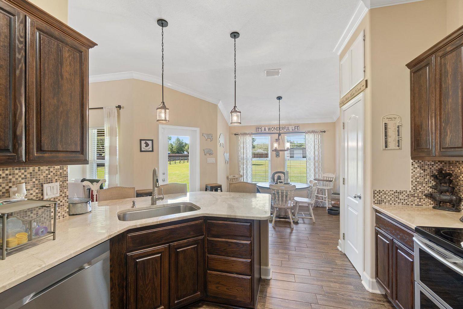 East Bay Blvd - Residential