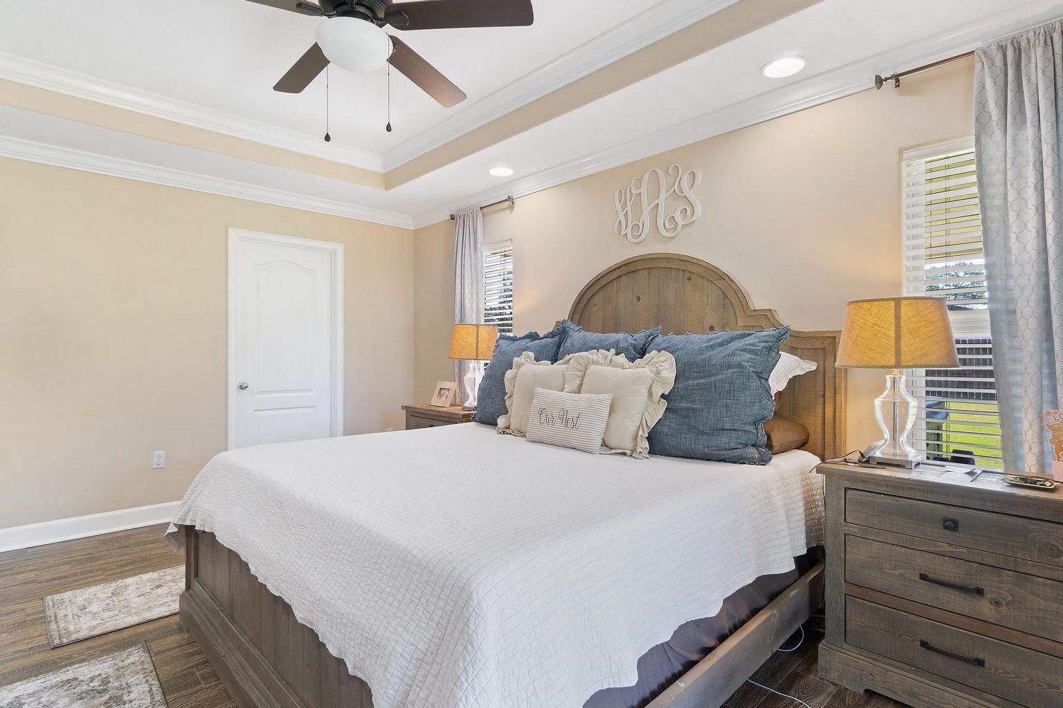 East Bay Blvd - Residential