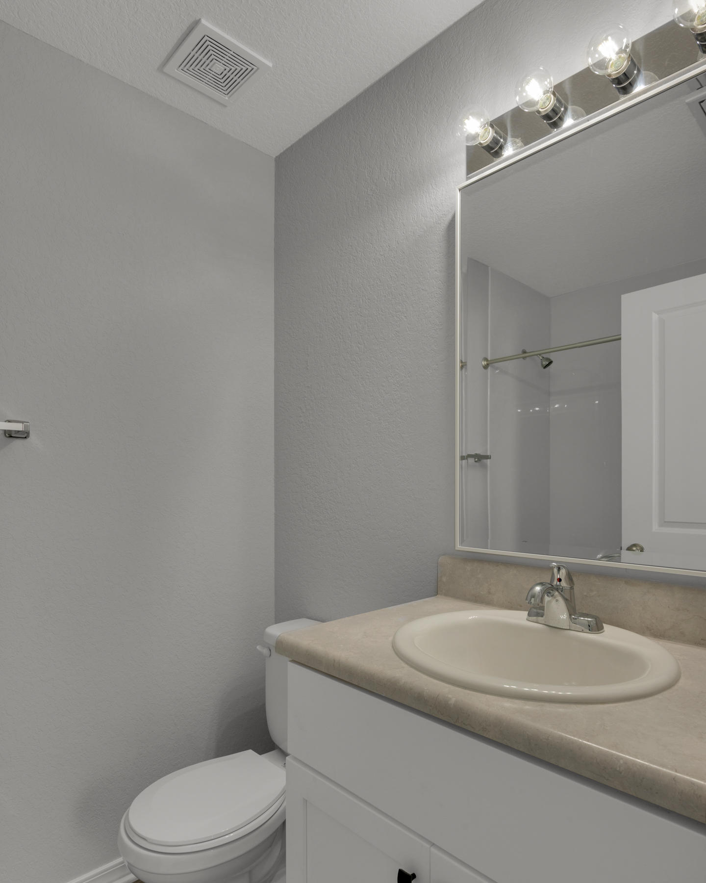 ANASTASIA MANOR T/H - Residential Lease