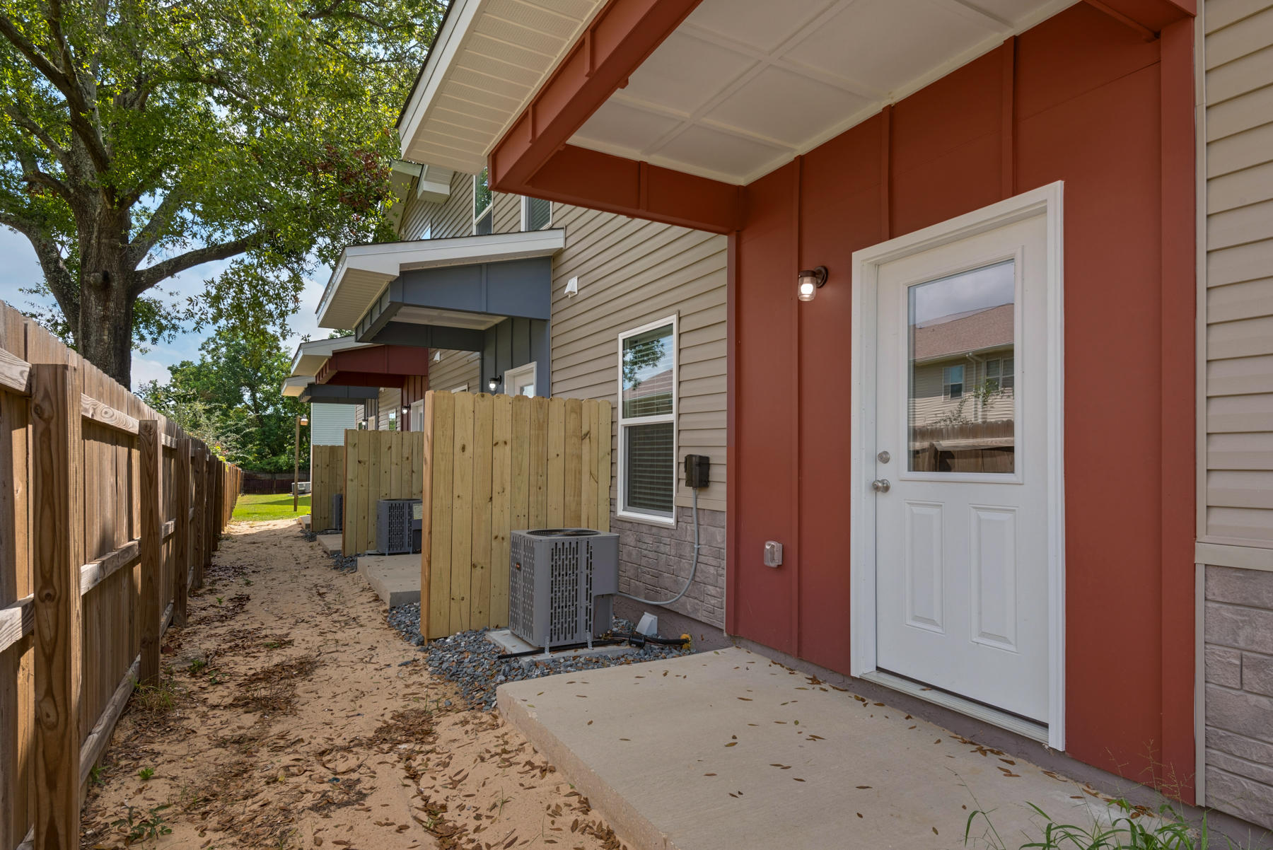 ANASTASIA MANOR T/H - Residential Lease