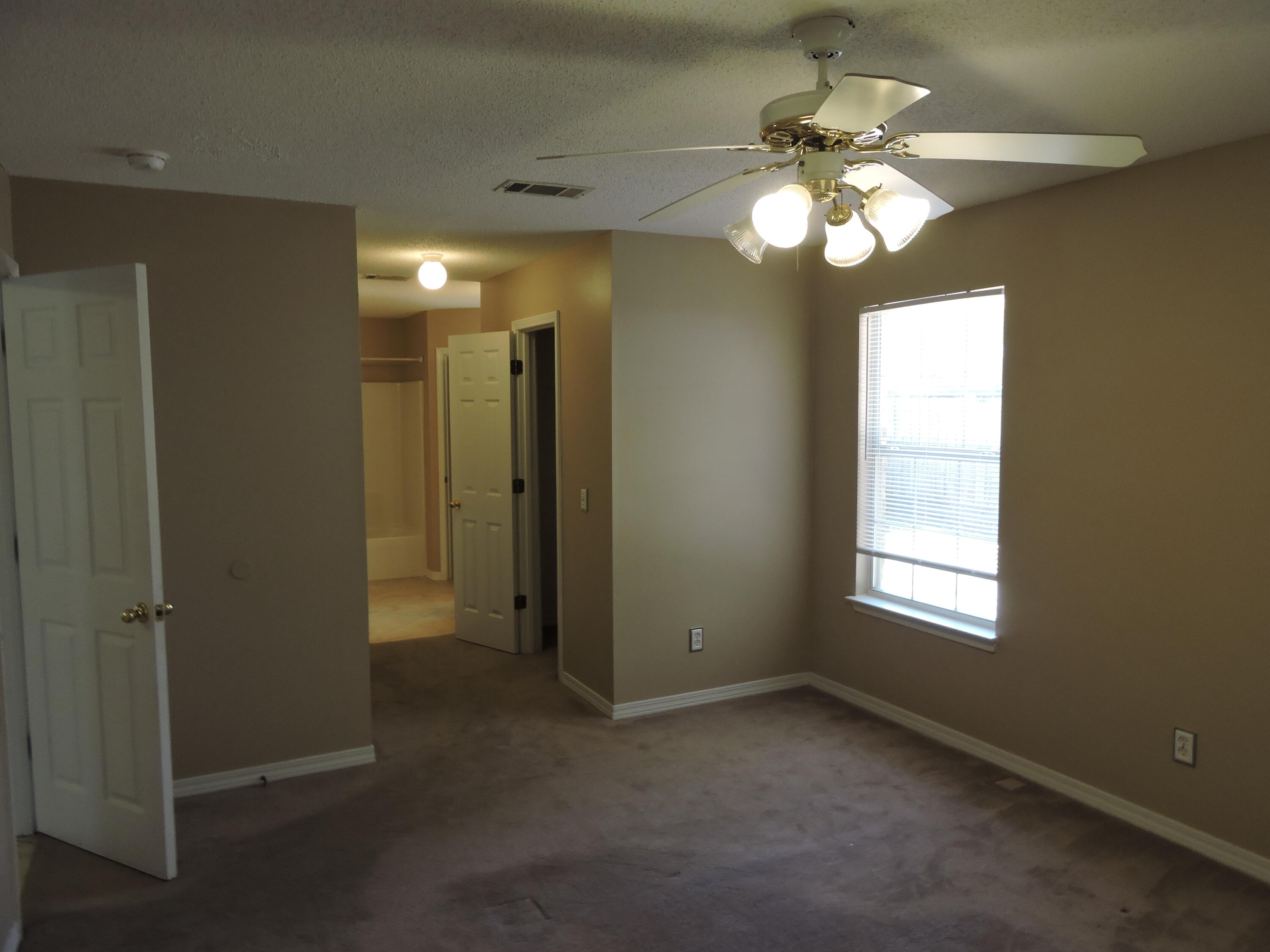 RIVERCHASE S/D PH 3 - Residential Lease