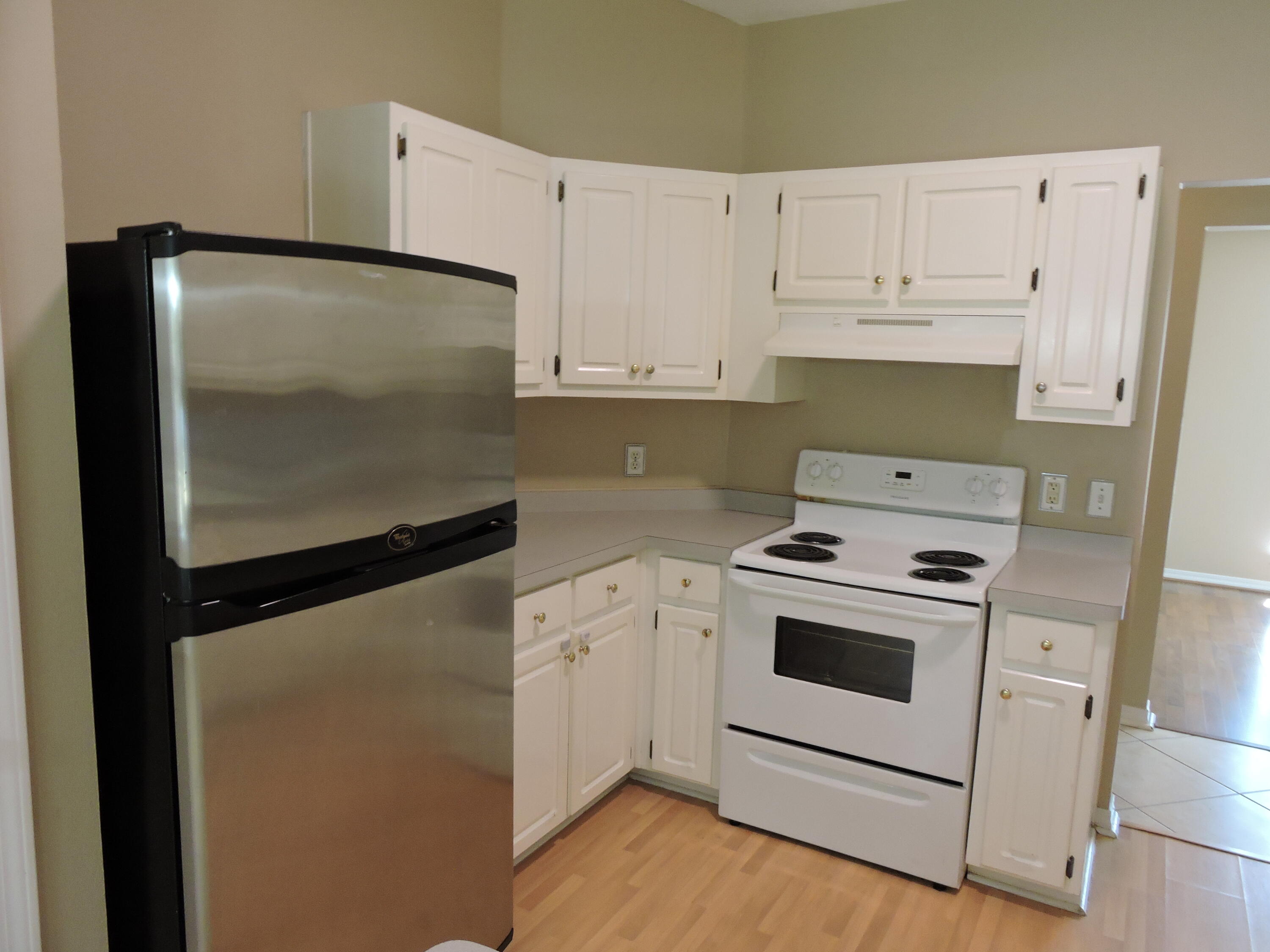 RIVERCHASE S/D PH 3 - Residential Lease