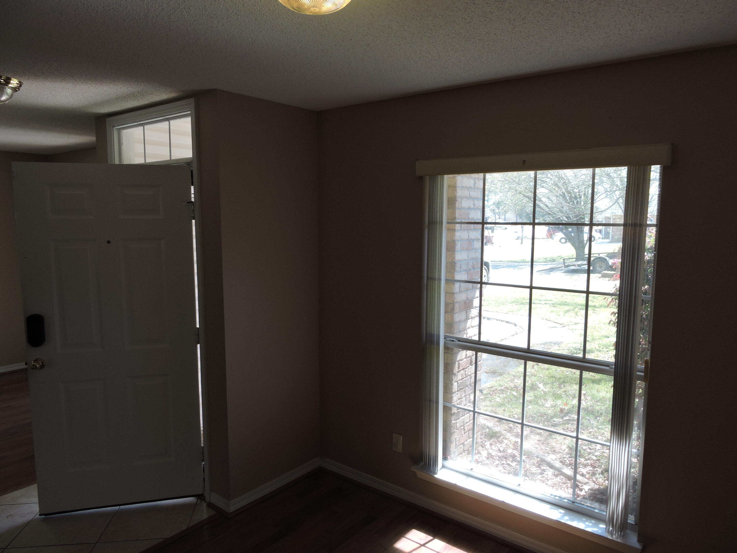 RIVERCHASE S/D PH 3 - Residential Lease