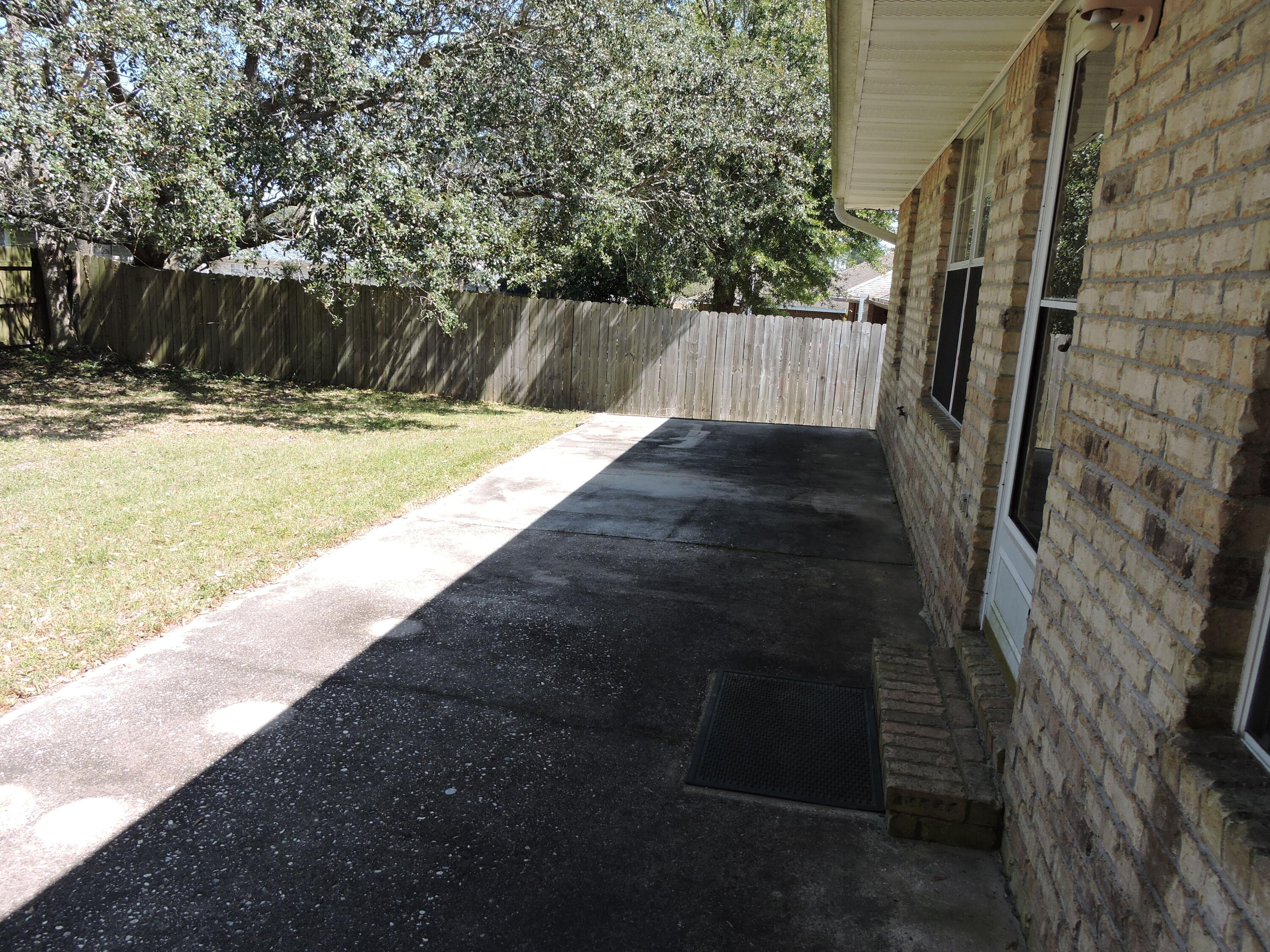 RIVERCHASE S/D PH 3 - Residential Lease