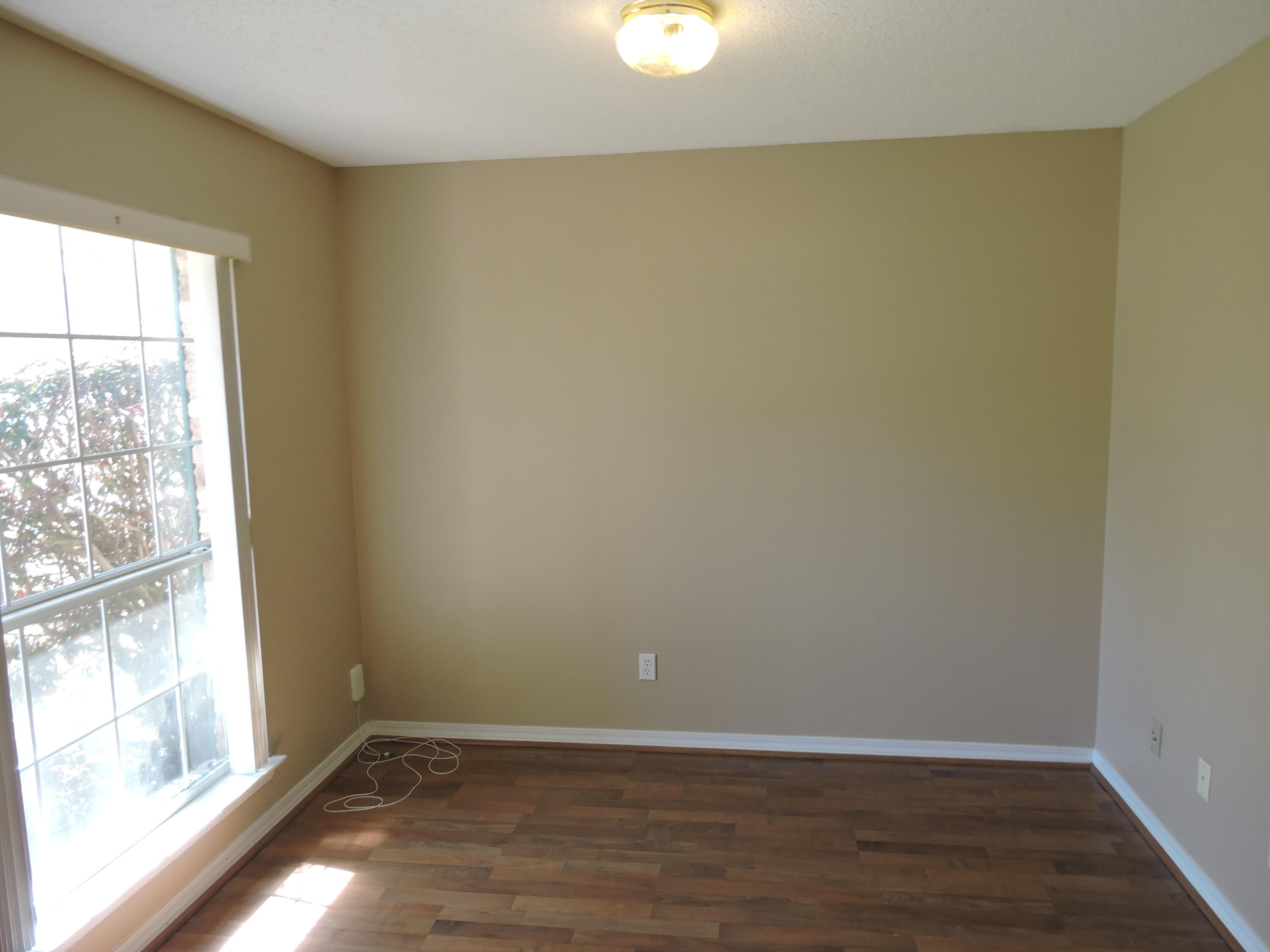 RIVERCHASE S/D PH 3 - Residential Lease