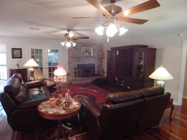 HILL CREST GROVE - Residential