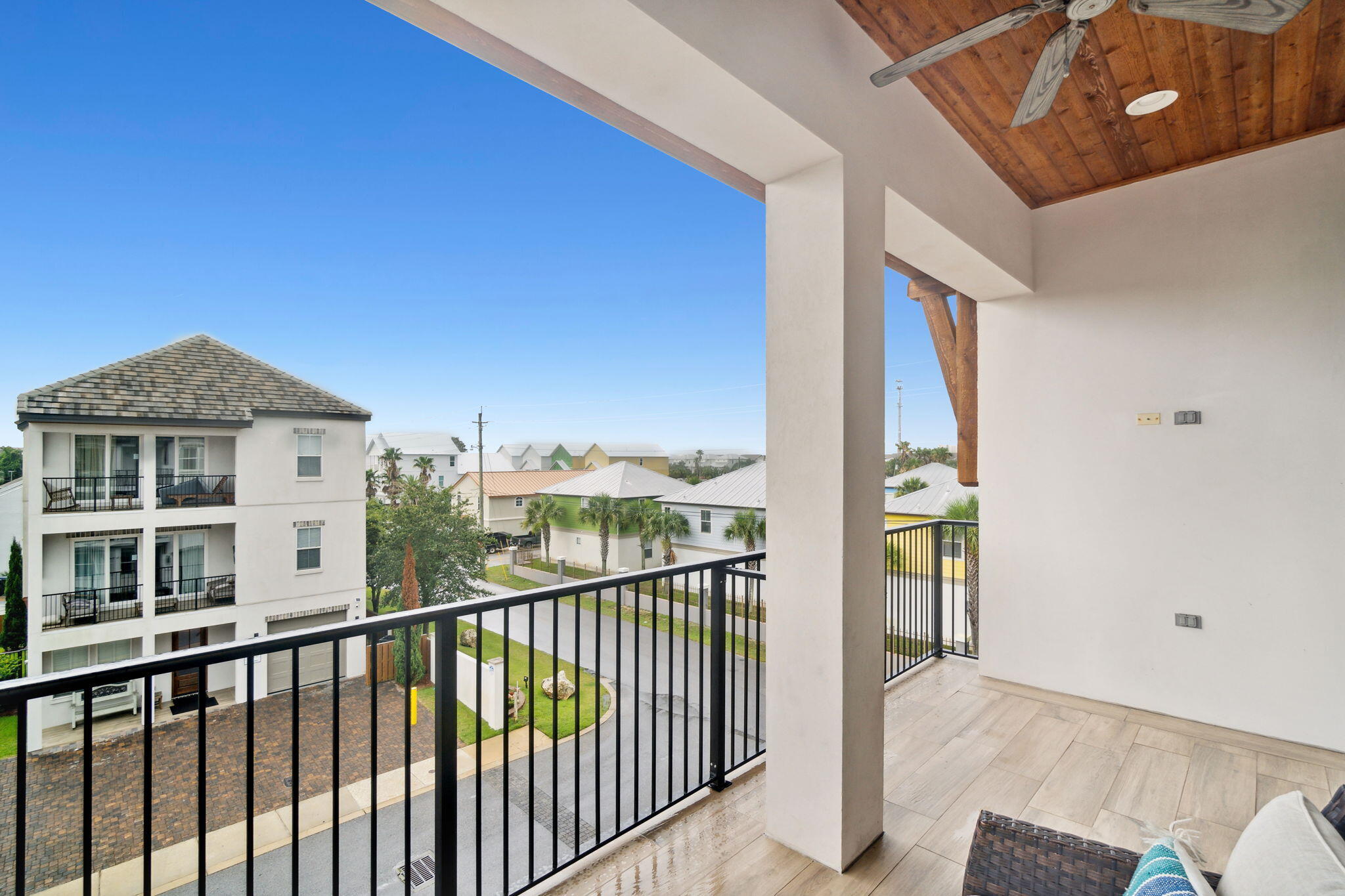 The Retreat at Miramar - Residential