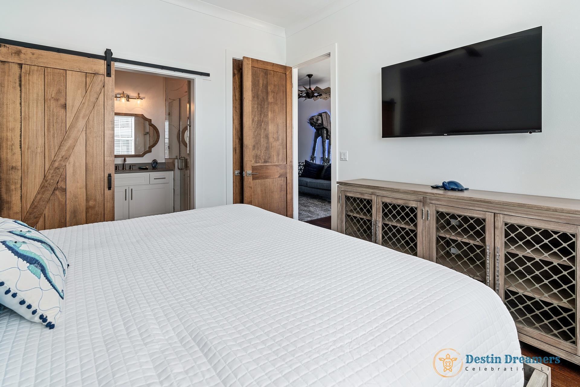 The Retreat at Miramar - Residential