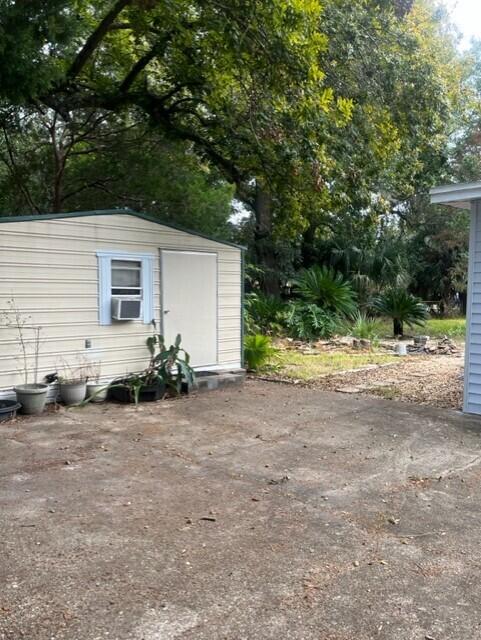 OAK TREE PARK - Residential