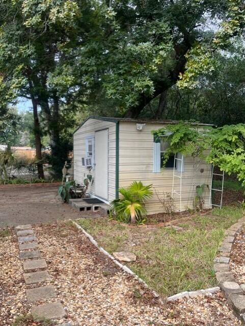 OAK TREE PARK - Residential